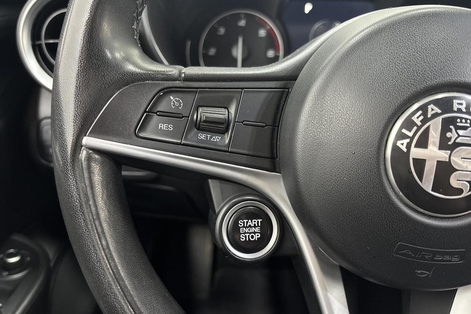 Alfa Romeo Giulia vaihtoauto
