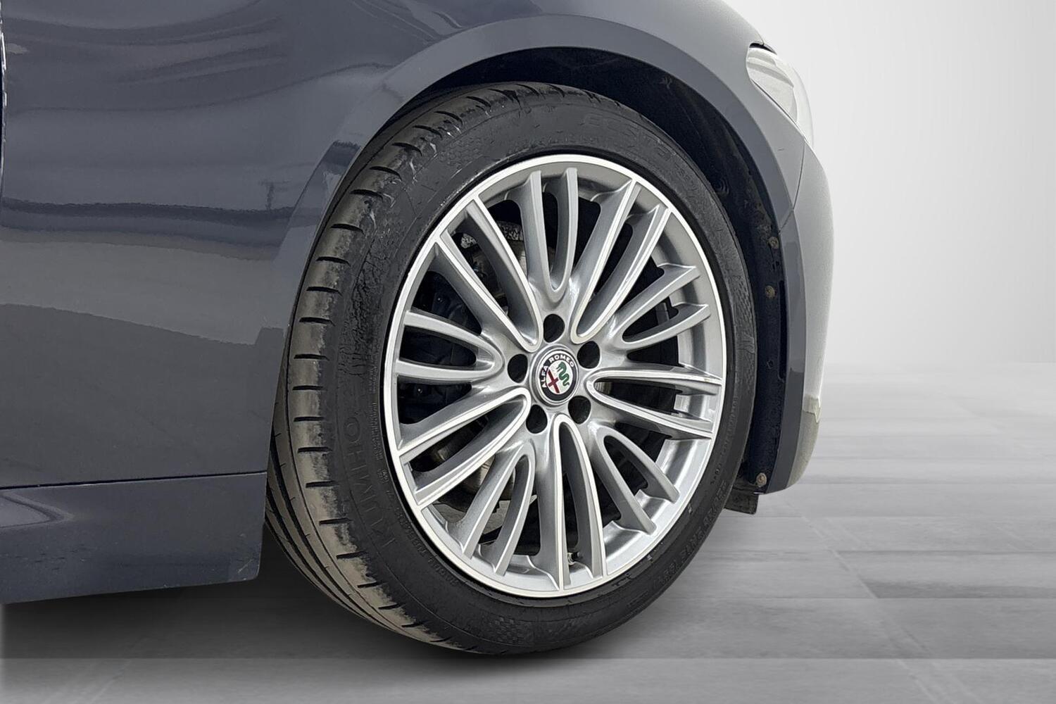 Alfa Romeo Giulia vaihtoauto
