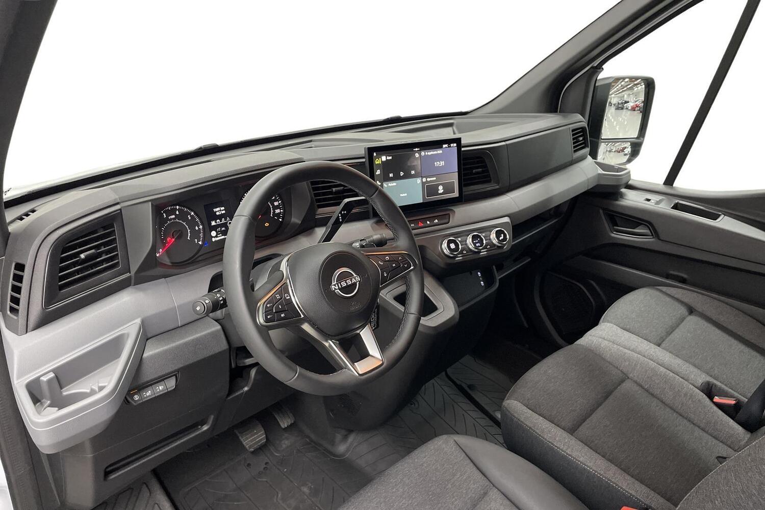 Nissan Interstar vaihtoauto
