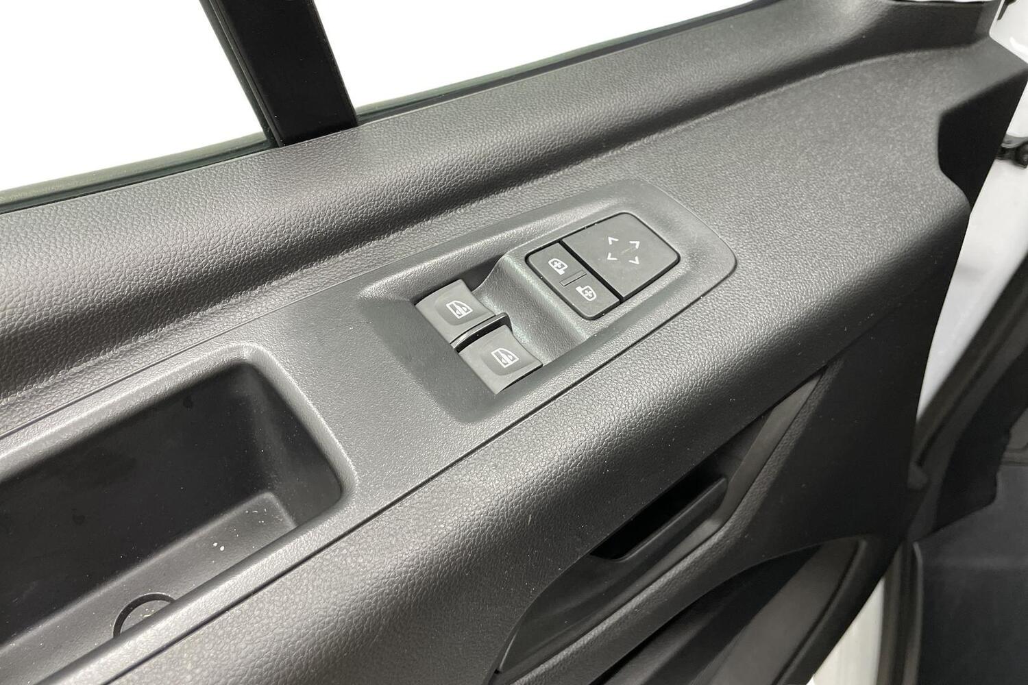 Nissan Interstar vaihtoauto
