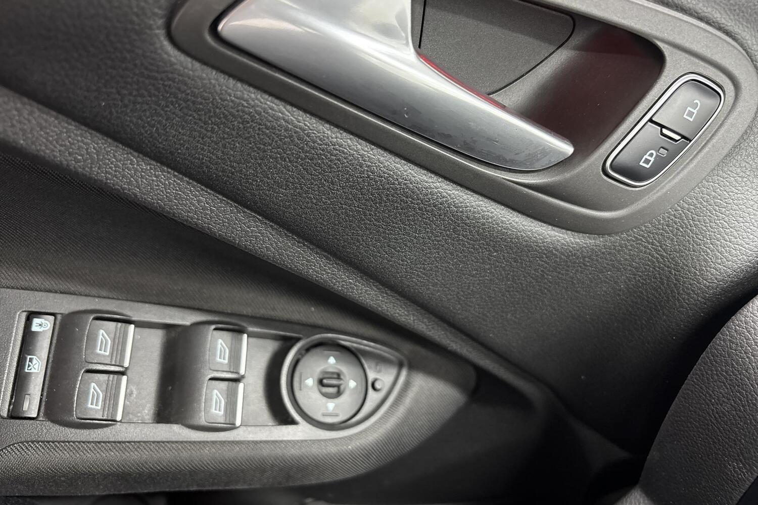 Ford C-MAX vaihtoauto