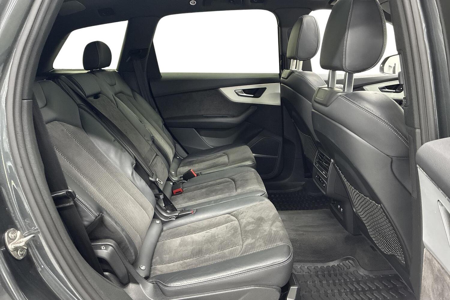 Audi Q7 vaihtoauto