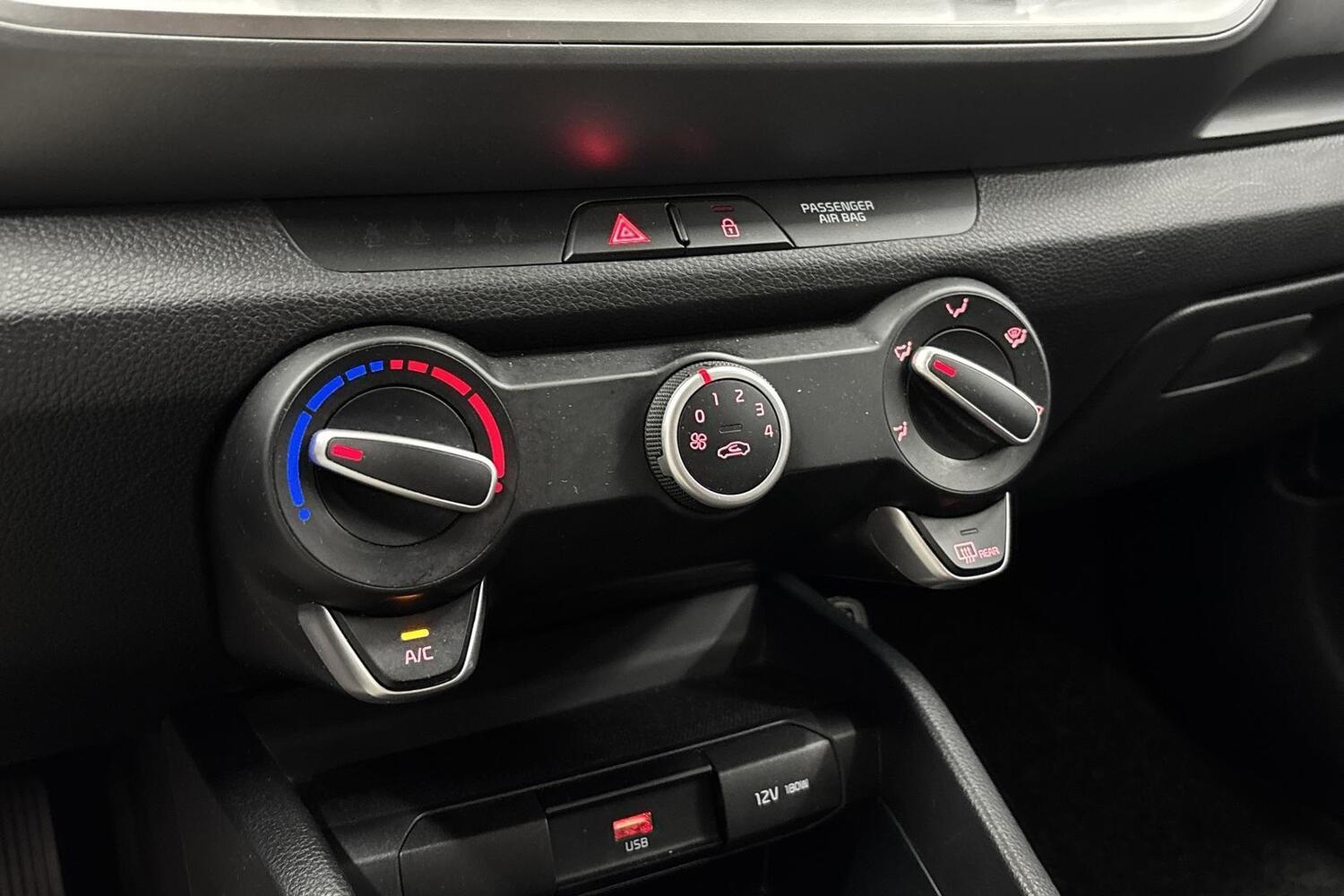 Kia Stonic vaihtoauto