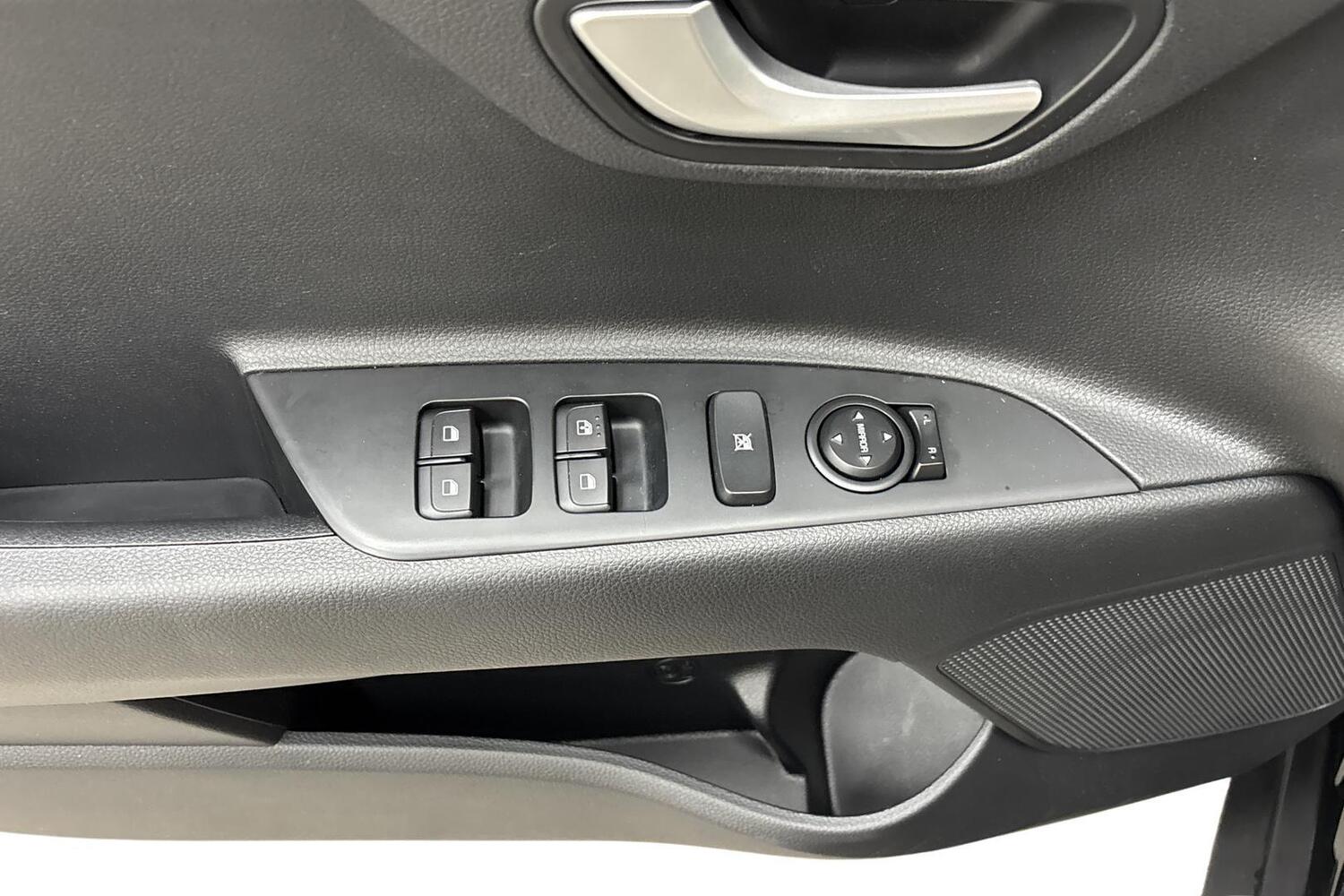 Kia Stonic vaihtoauto