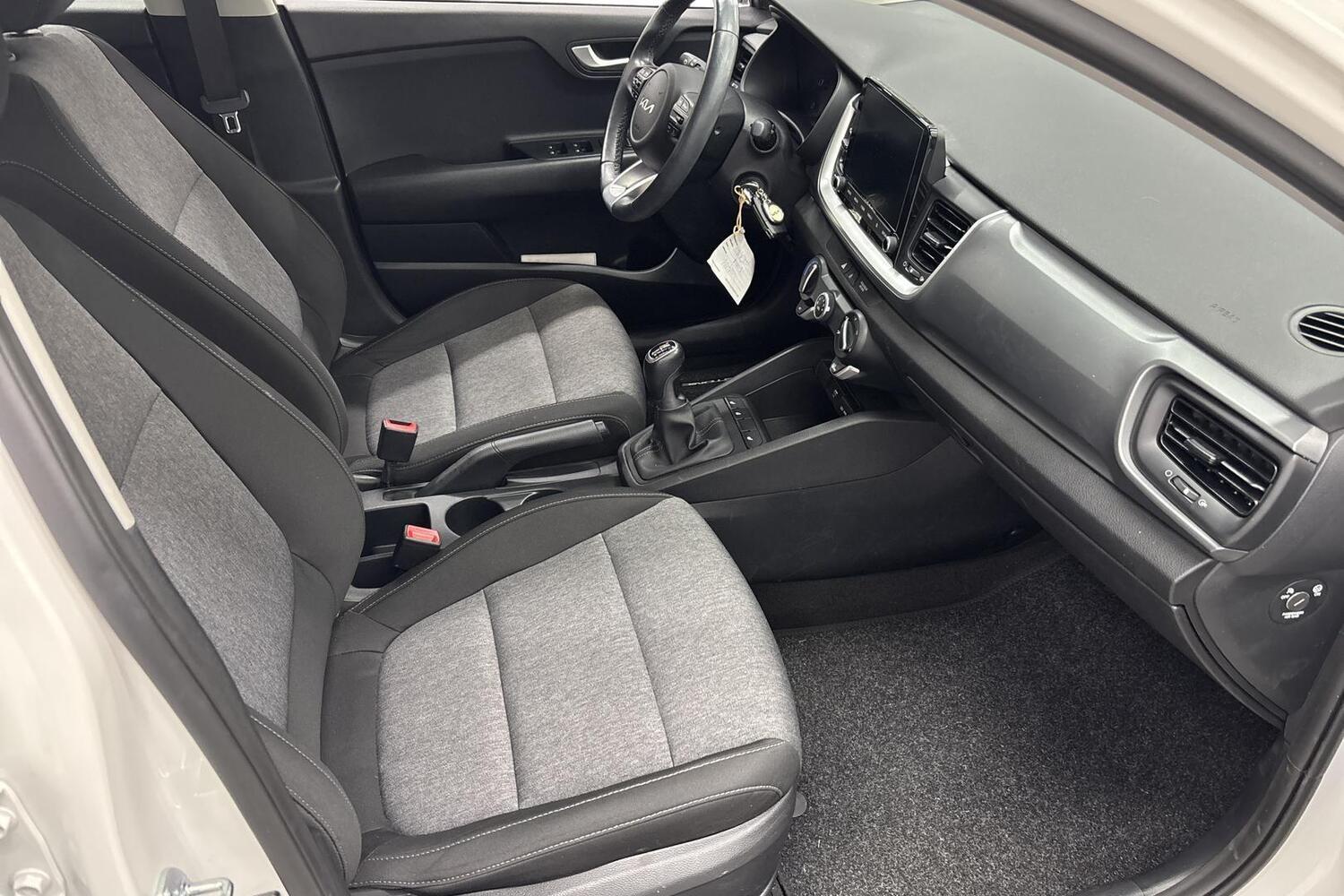Kia Stonic vaihtoauto