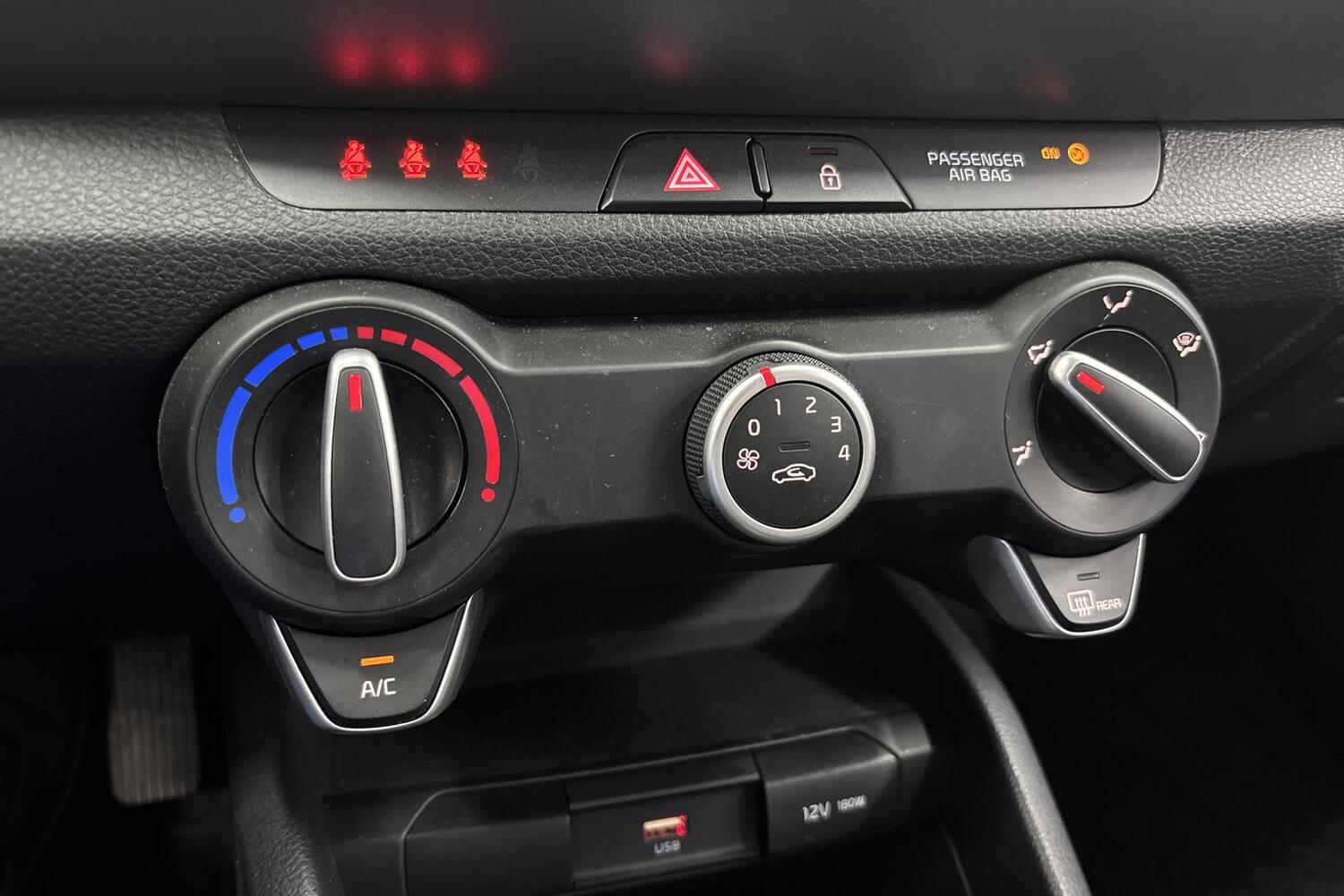 Kia Stonic vaihtoauto