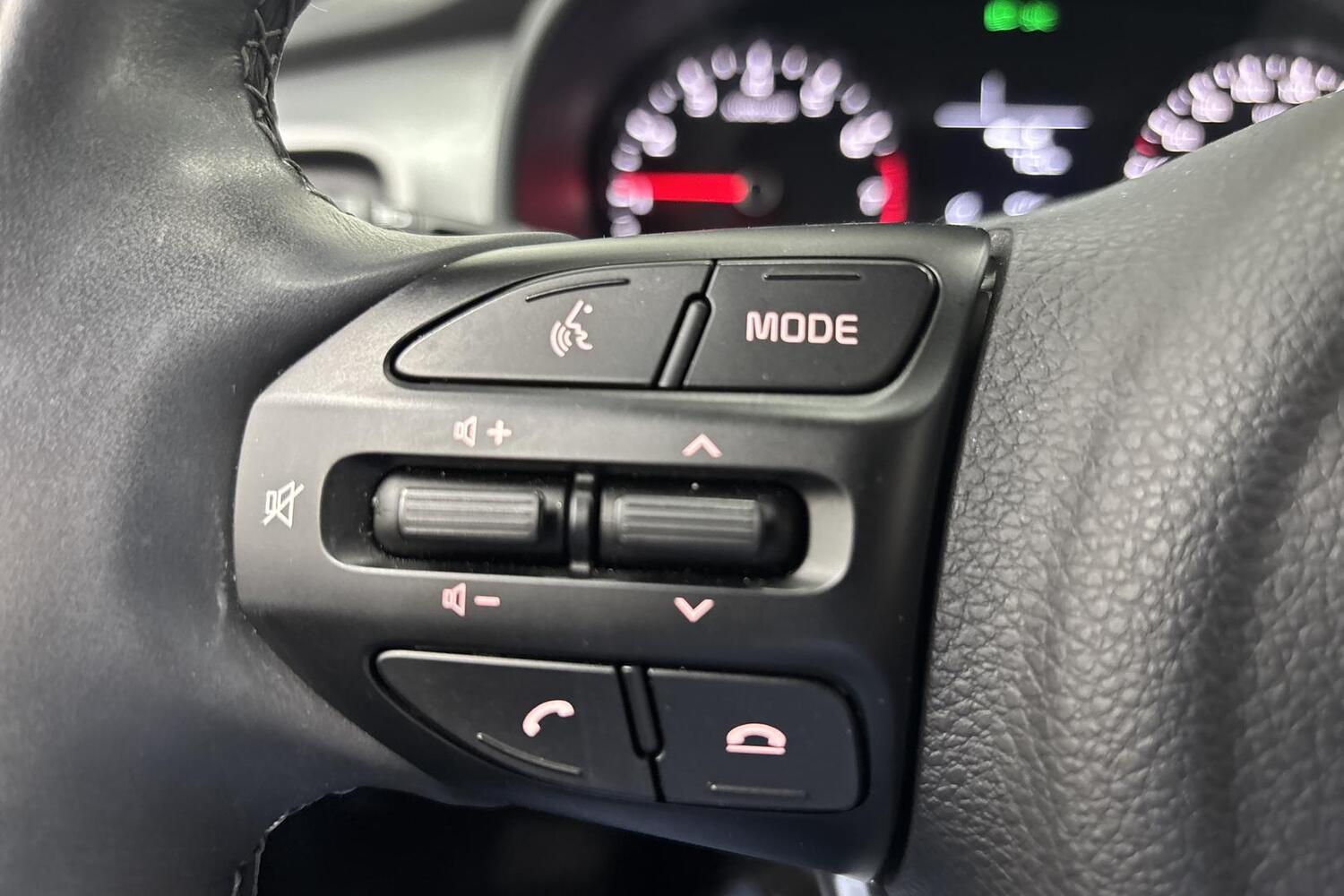 Kia Stonic vaihtoauto