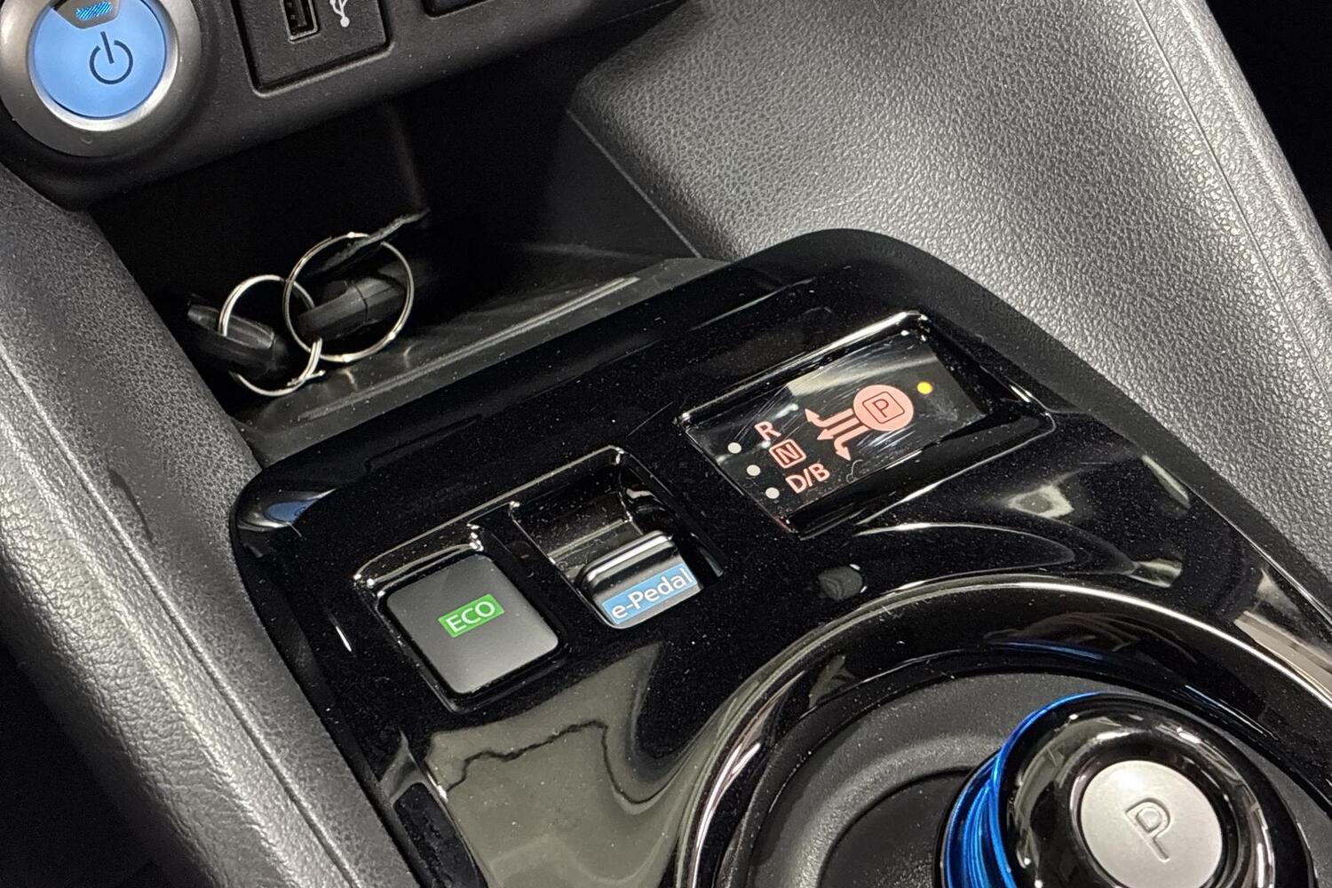 Nissan Leaf vaihtoauto