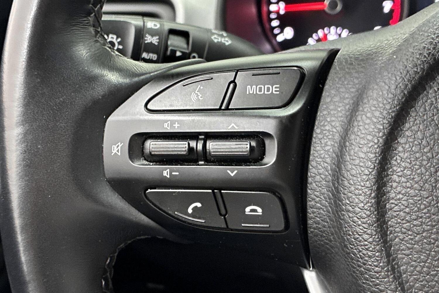 Kia Stonic vaihtoauto