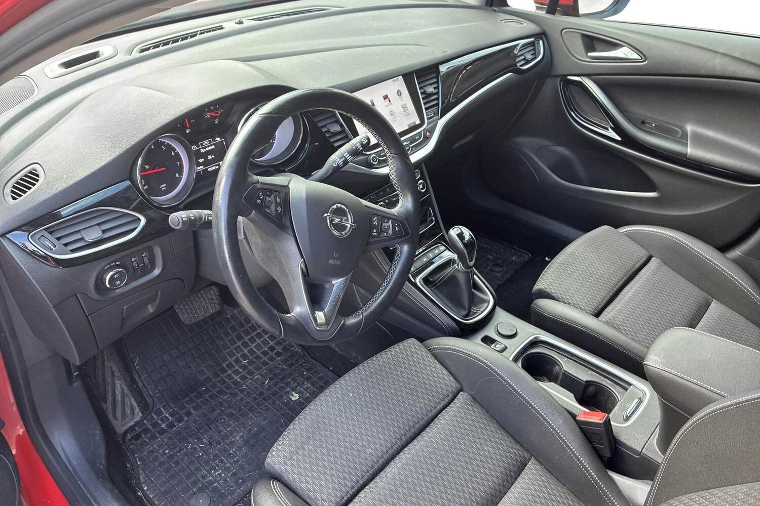 Opel Astra vaihtoauto