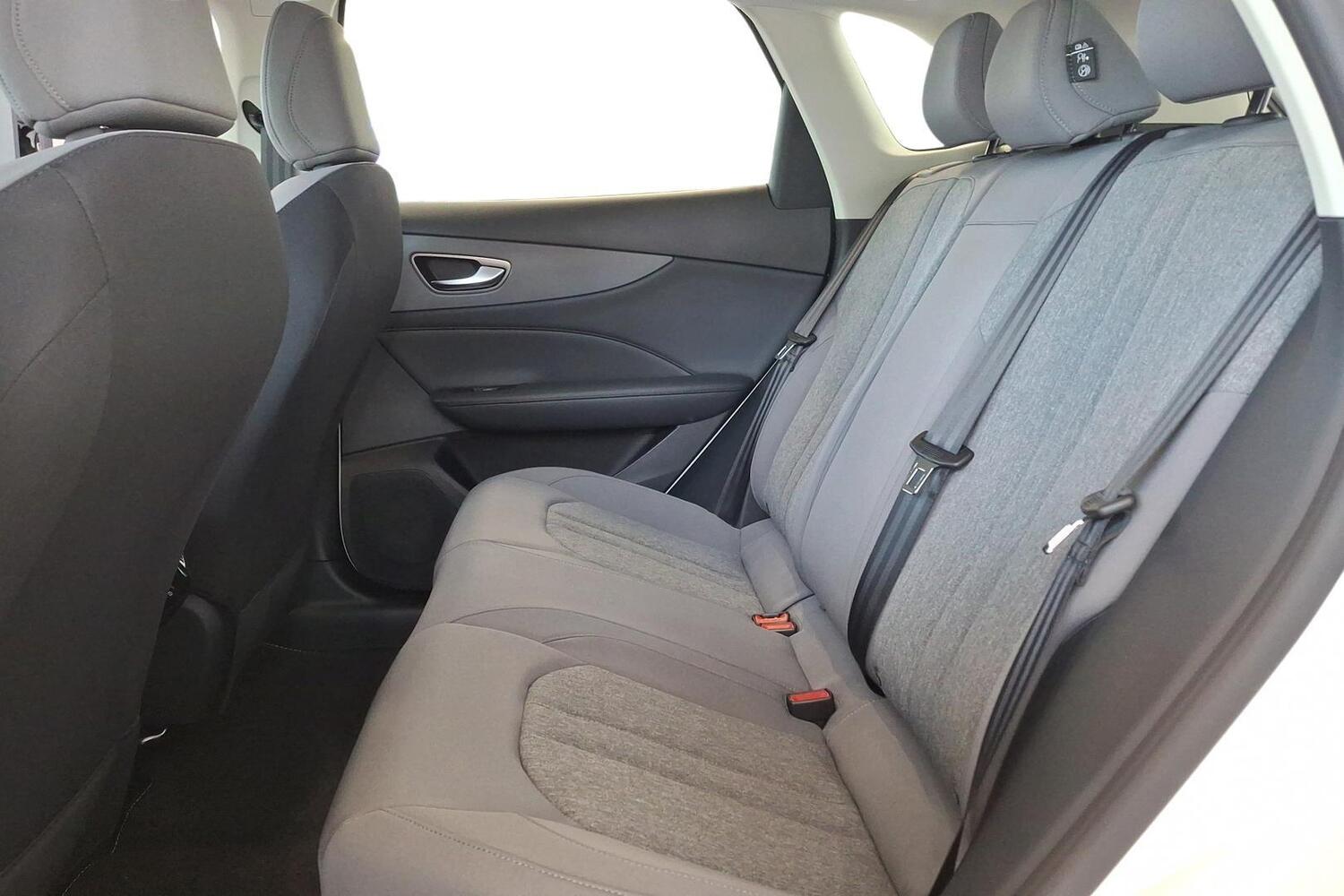 MG MGS5 EV vaihtoauto