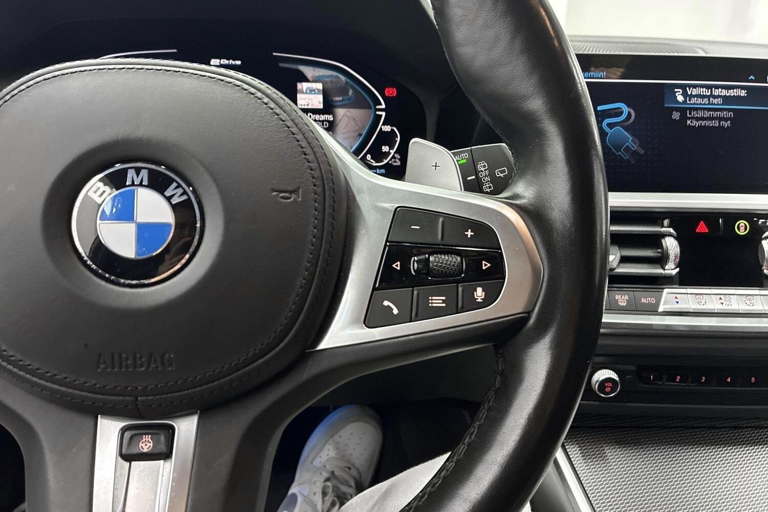 BMW 330 vaihtoauto