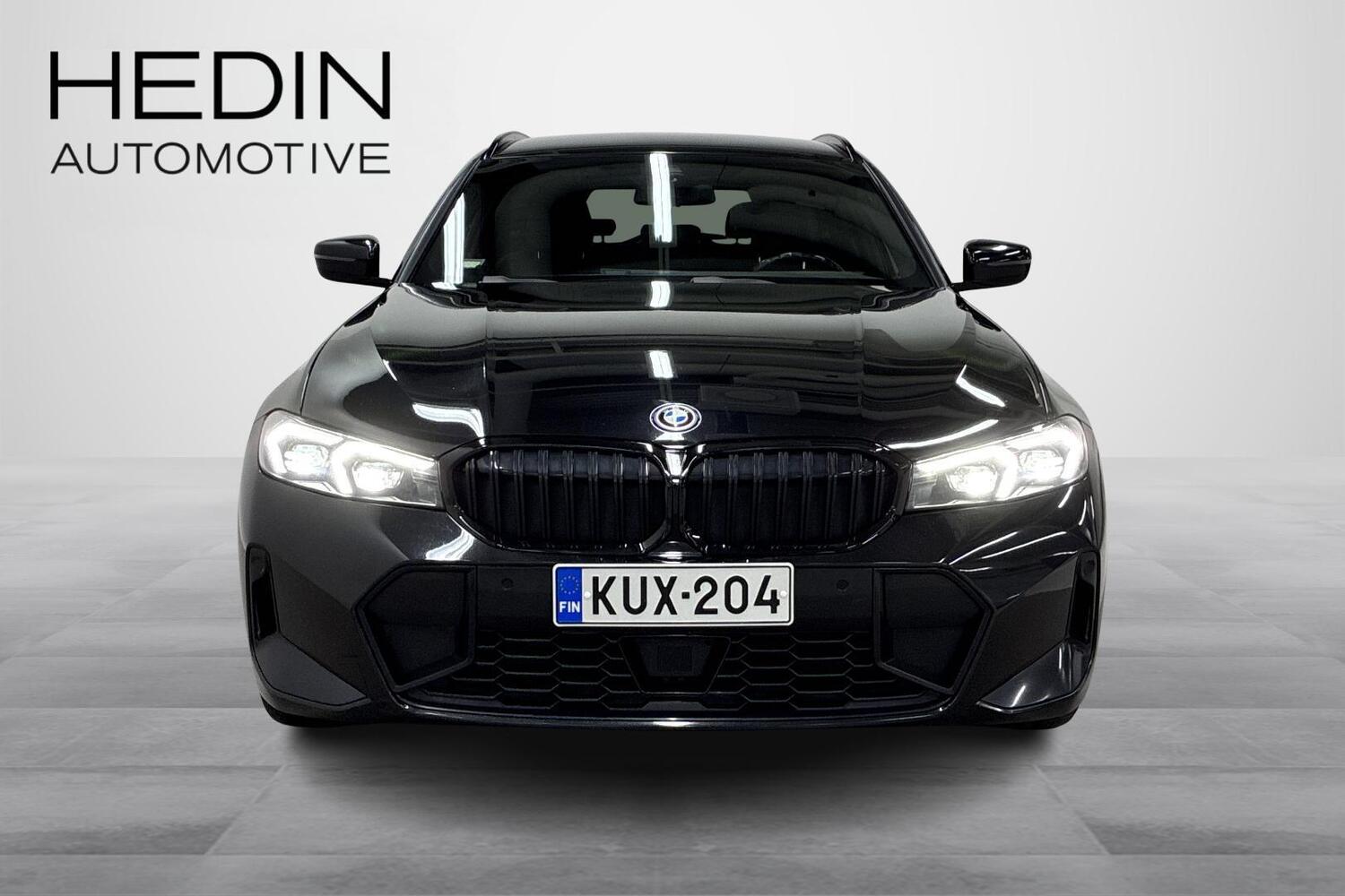BMW 330 vaihtoauto