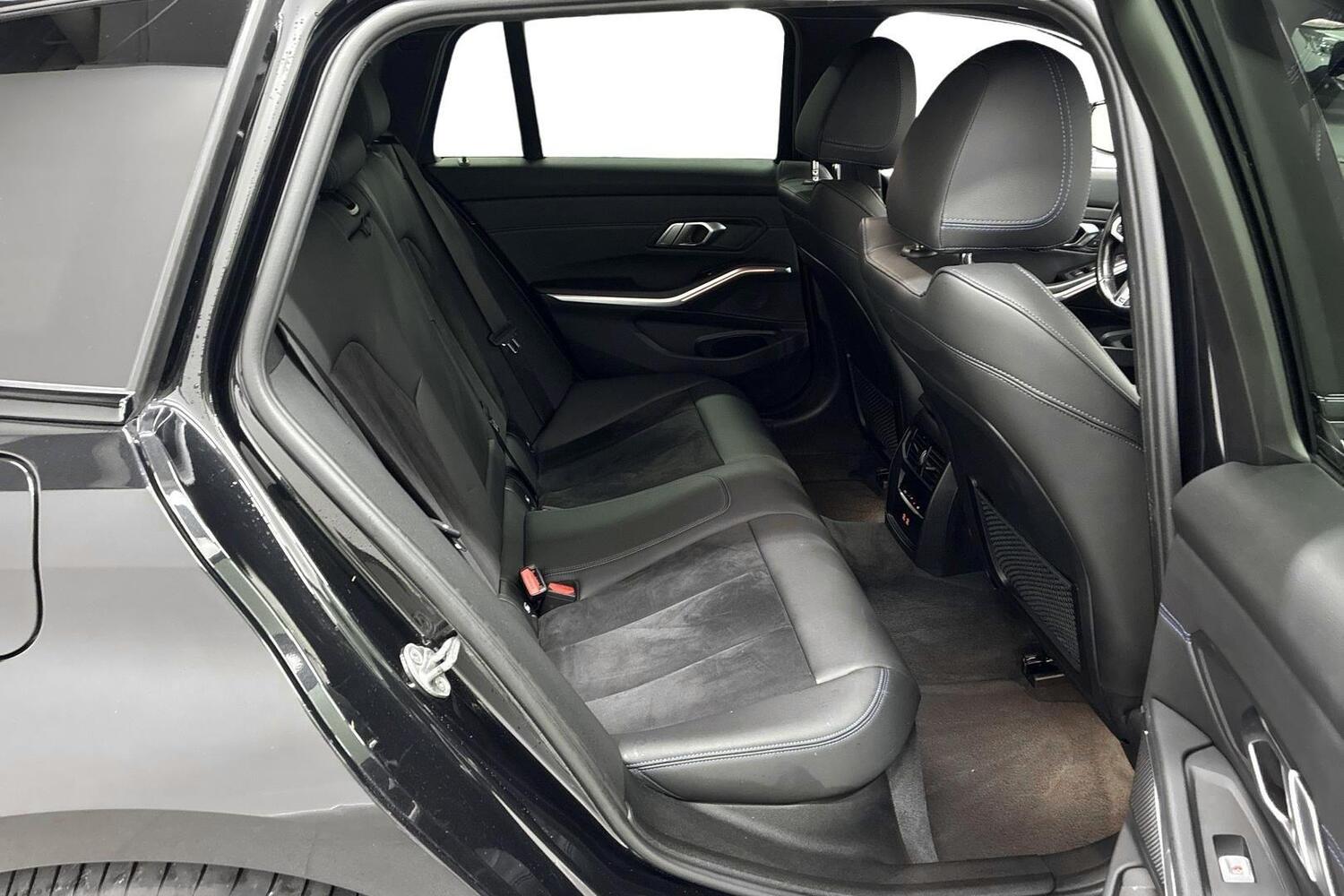 BMW 330 vaihtoauto