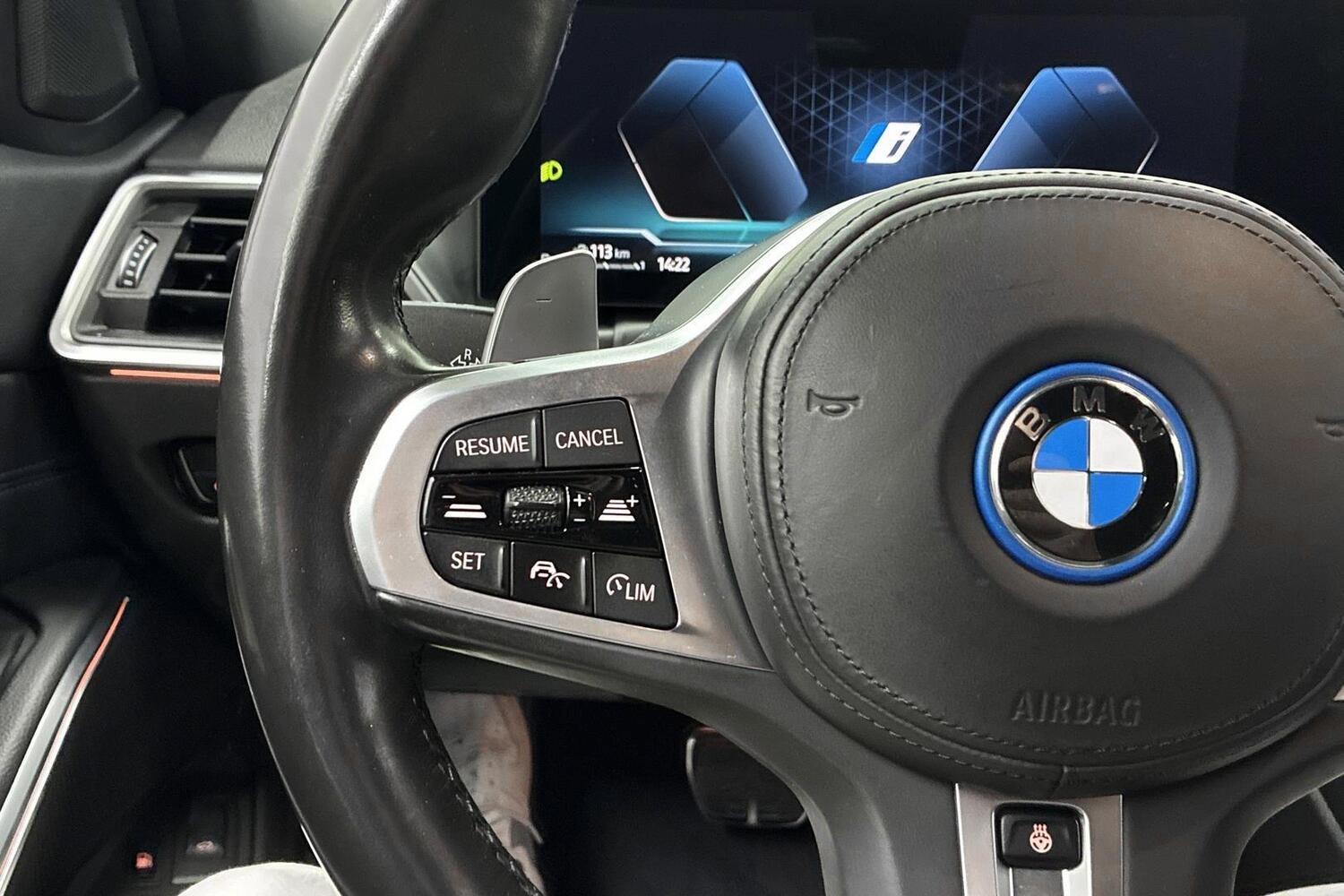 BMW 330 vaihtoauto
