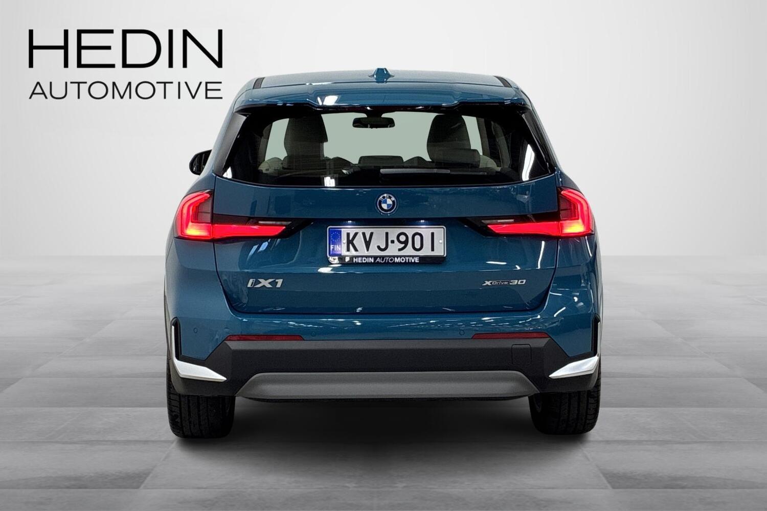 BMW iX1 vaihtoauto
