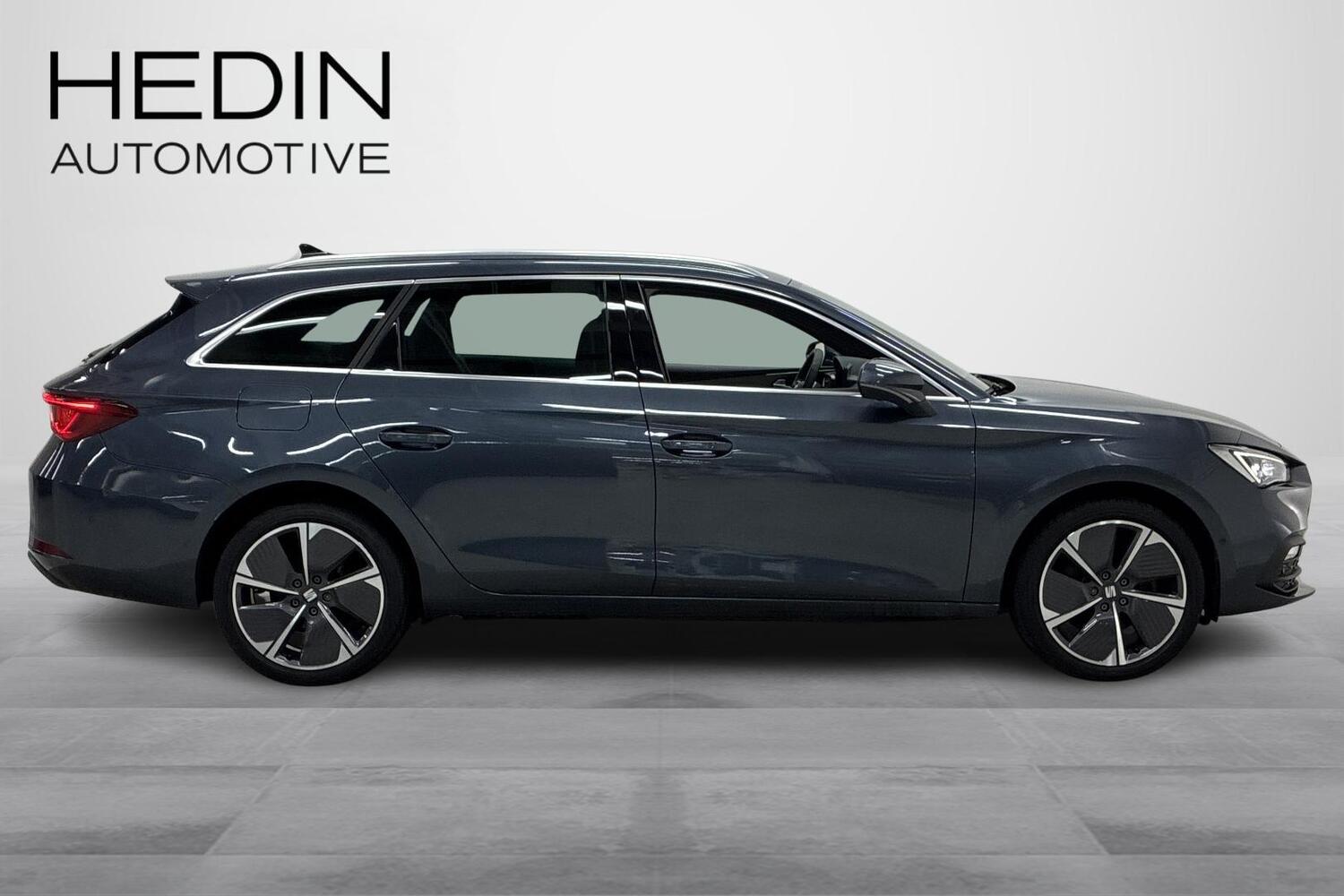 SEAT Leon Sportstourer vaihtoauto