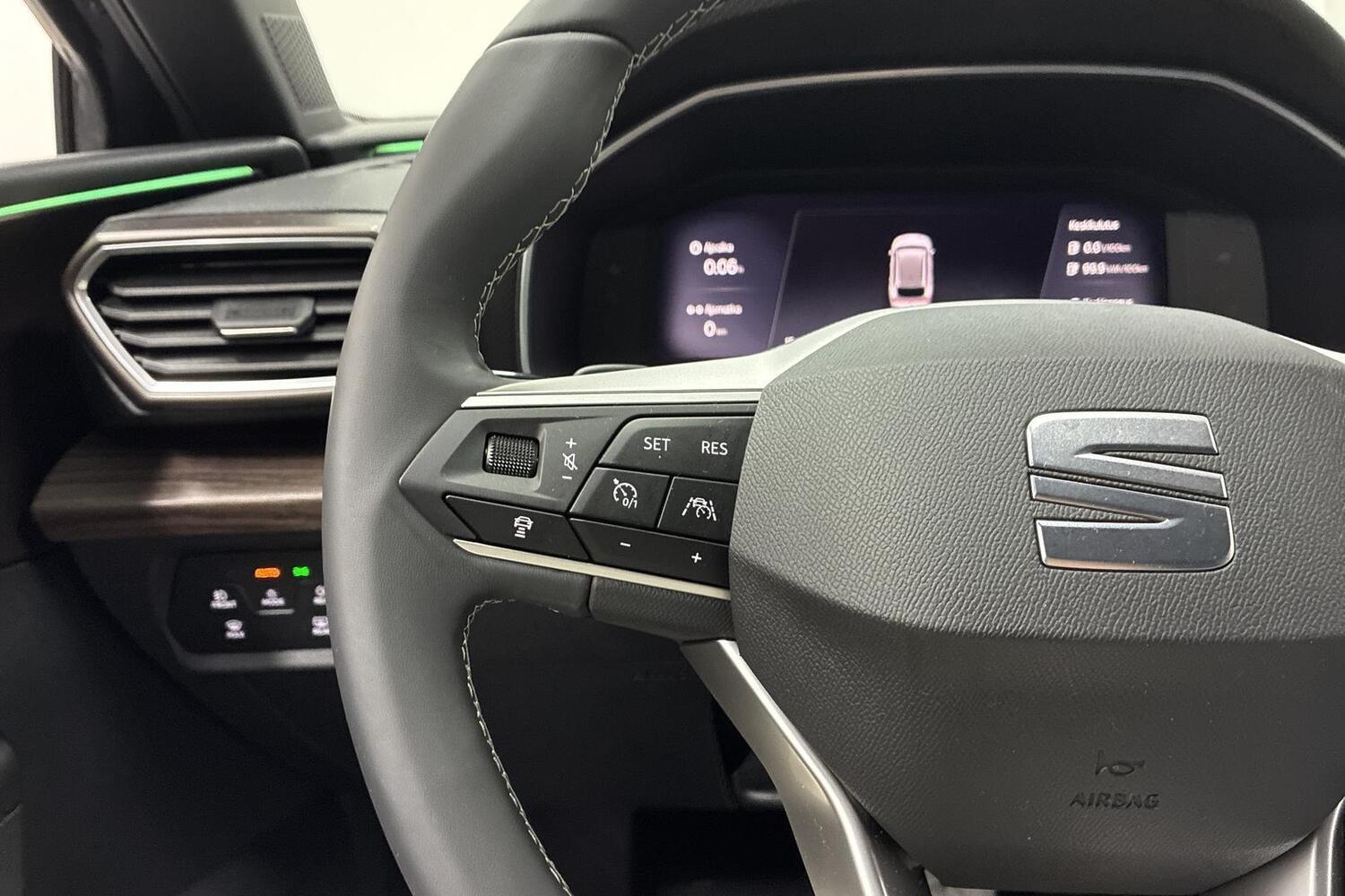 SEAT Leon Sportstourer vaihtoauto