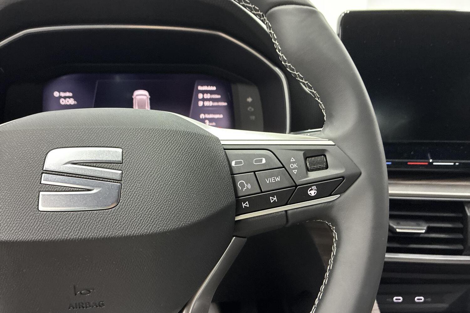 SEAT Leon Sportstourer vaihtoauto