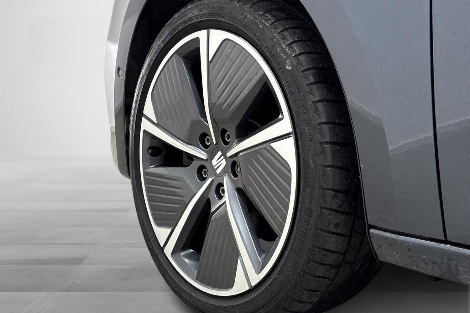 SEAT Leon Sportstourer vaihtoauto