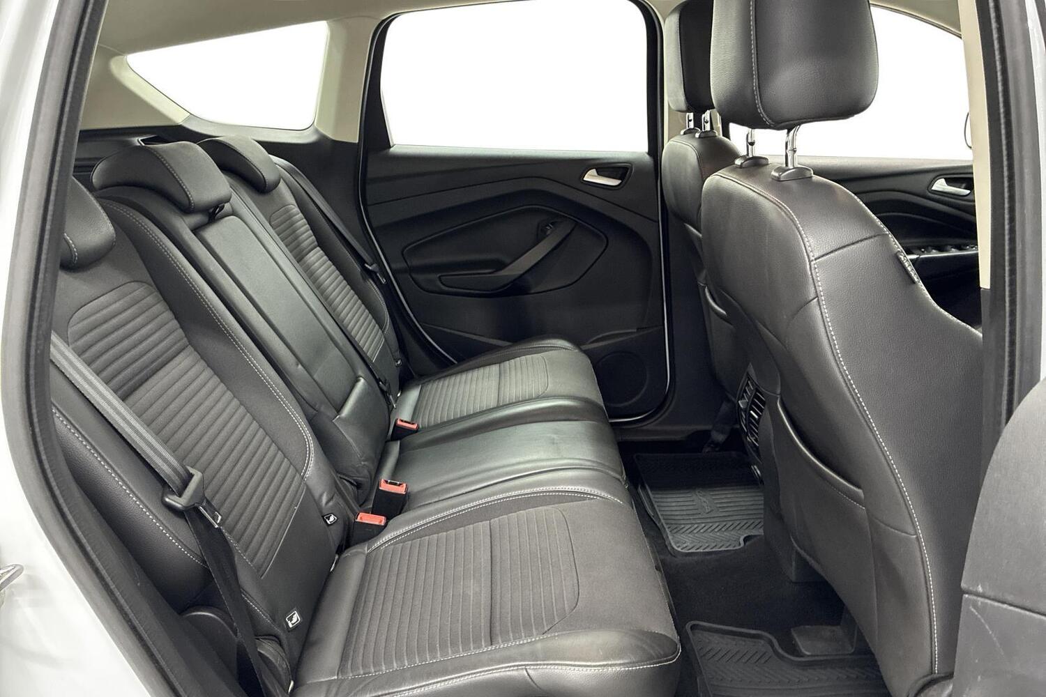 Ford Kuga vaihtoauto