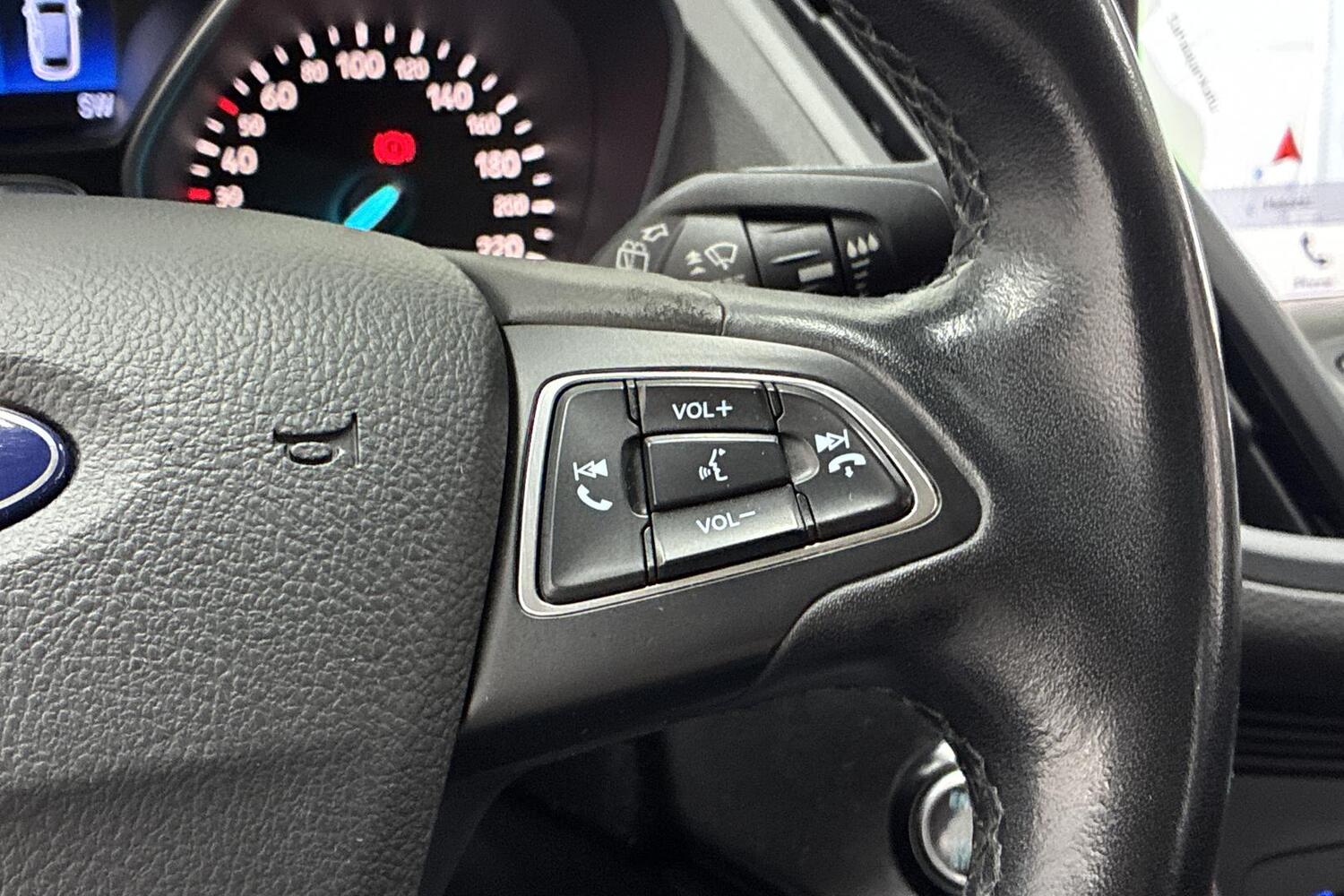 Ford Kuga vaihtoauto