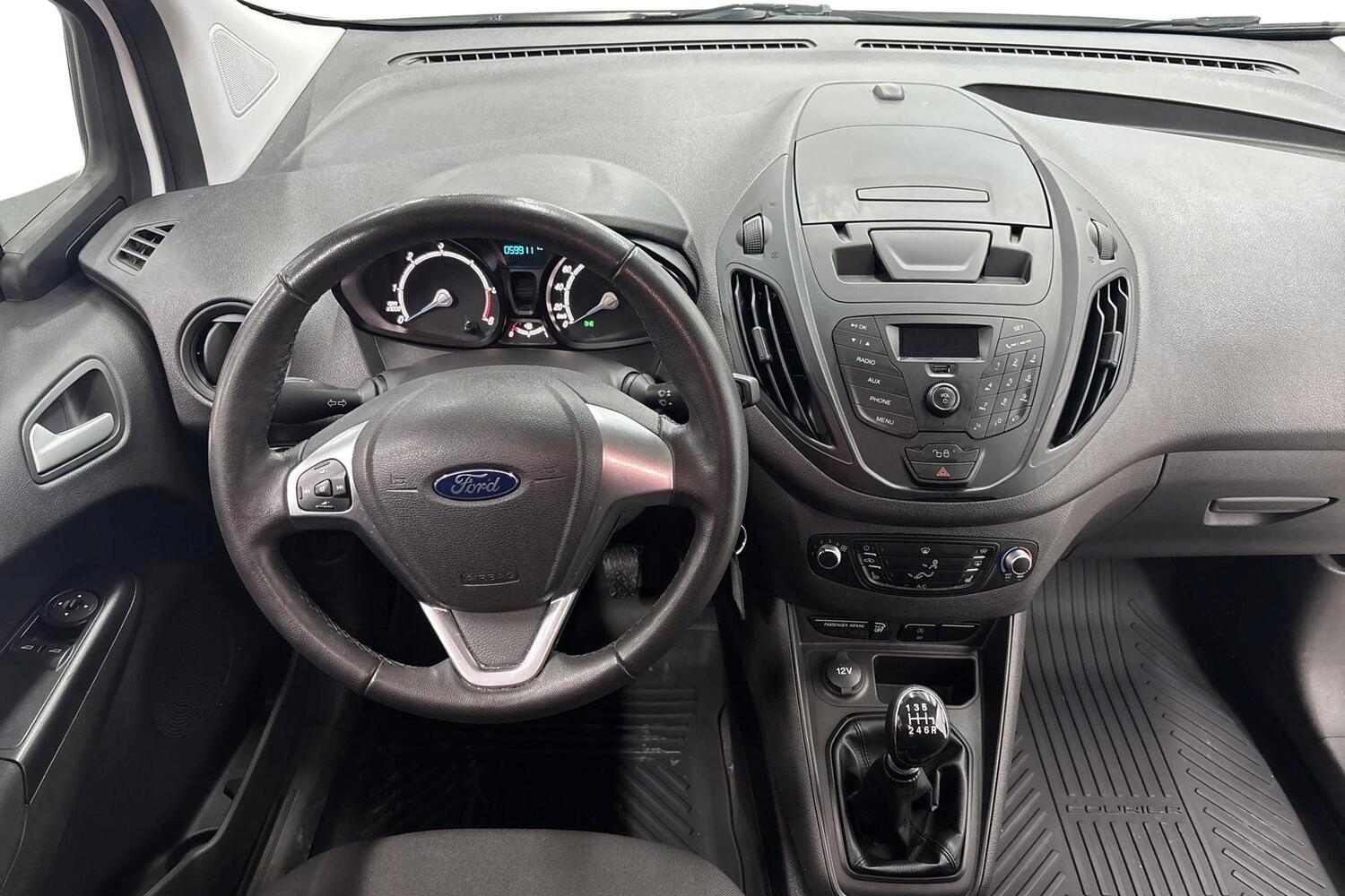 Ford Transit Courier vaihtoauto