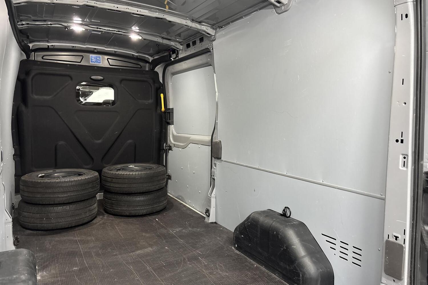 Ford Transit vaihtoauto