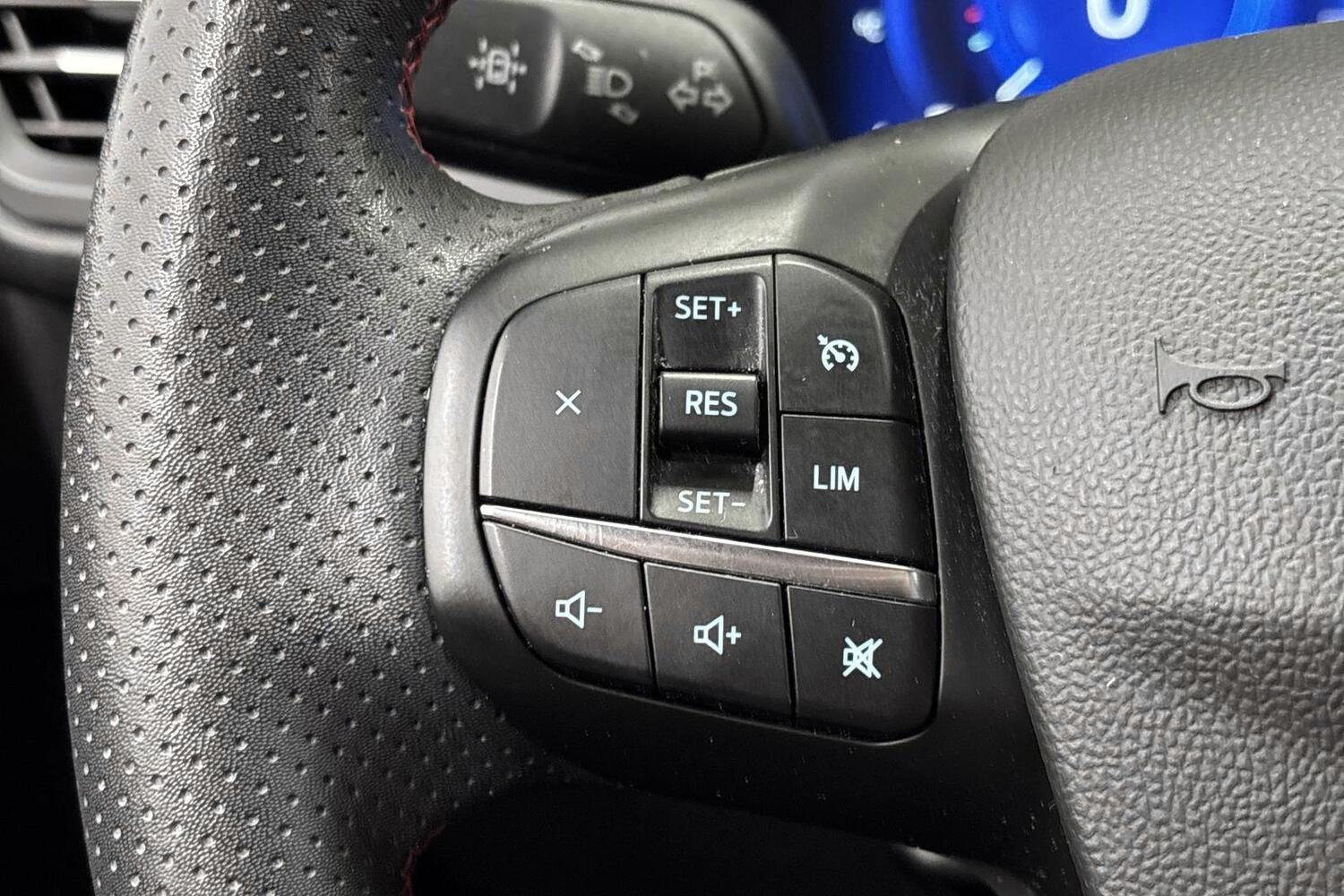Ford Kuga vaihtoauto