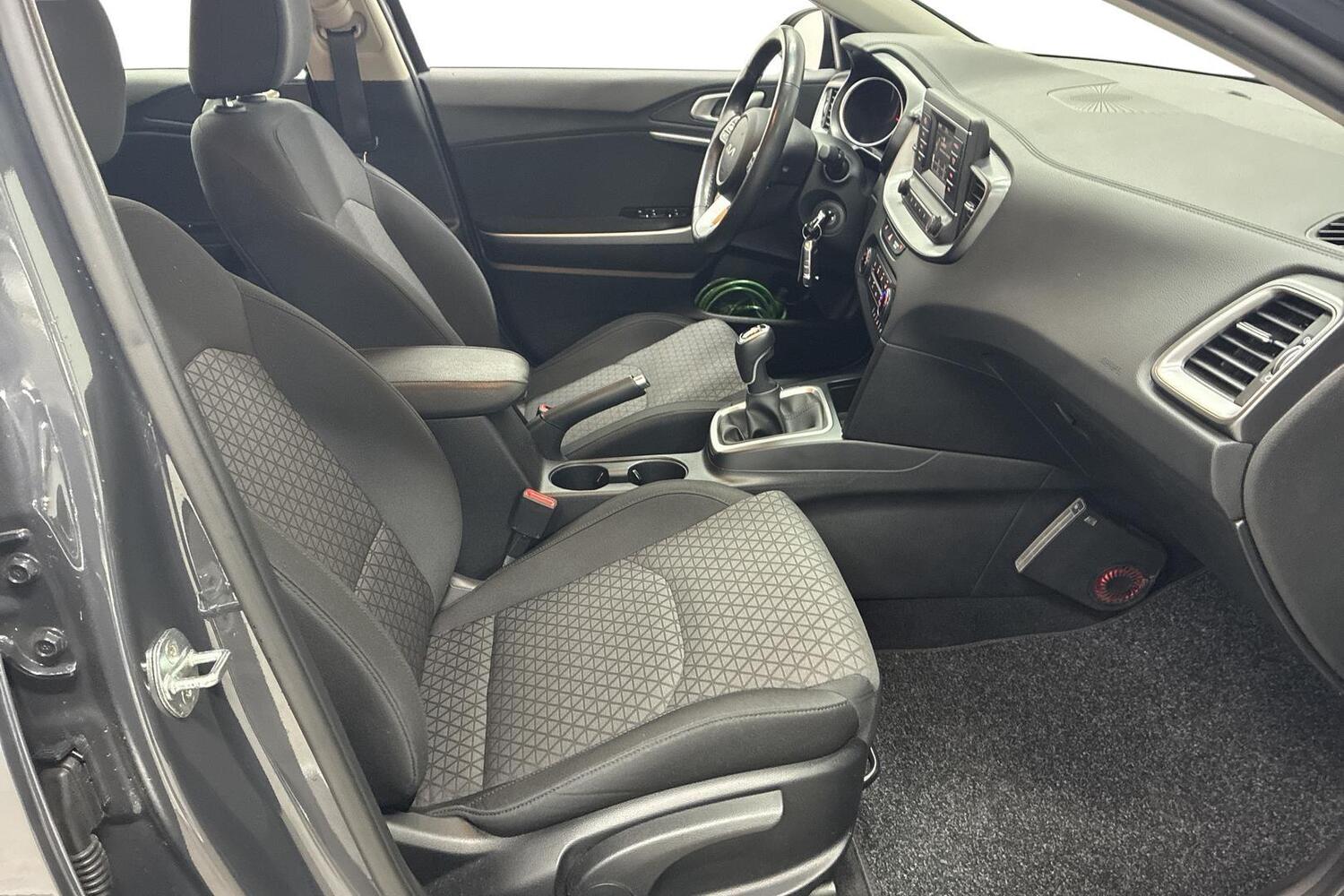 Kia Ceed vaihtoauto