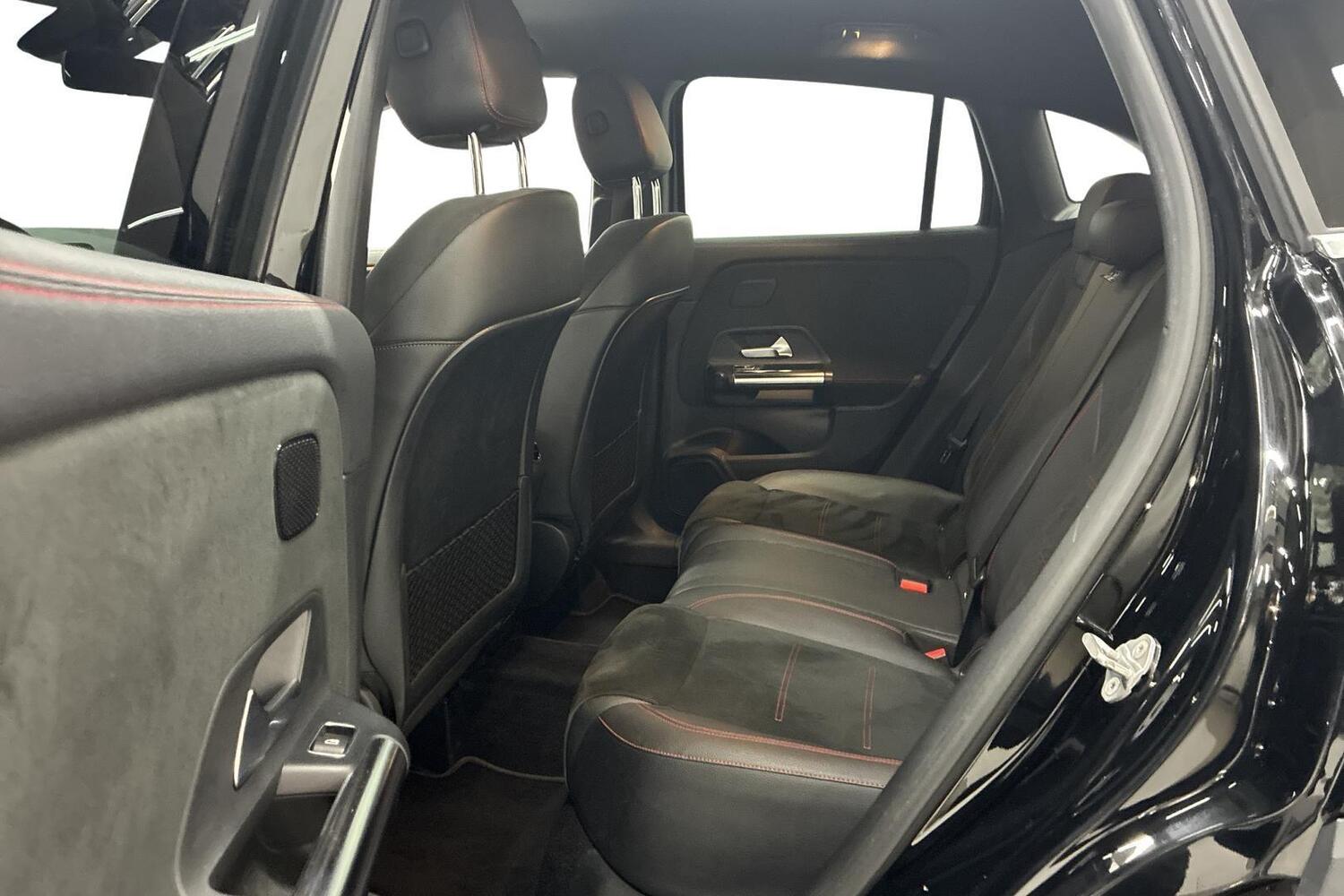 Mercedes-Benz GLA vaihtoauto
