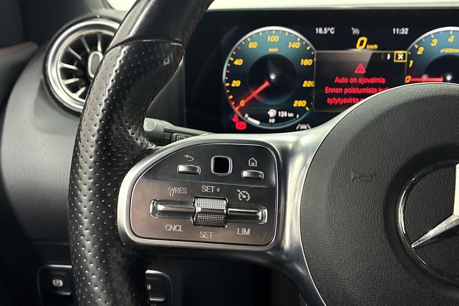 Mercedes-Benz GLA vaihtoauto