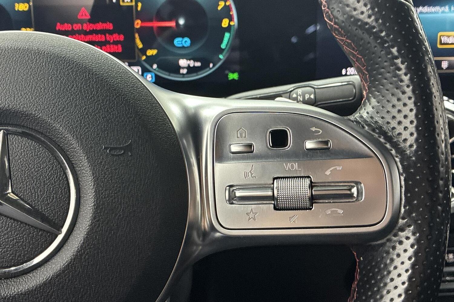 Mercedes-Benz GLA vaihtoauto