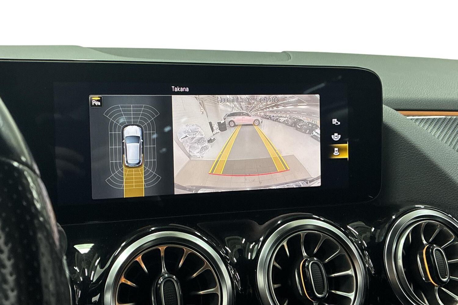 Mercedes-Benz GLA vaihtoauto