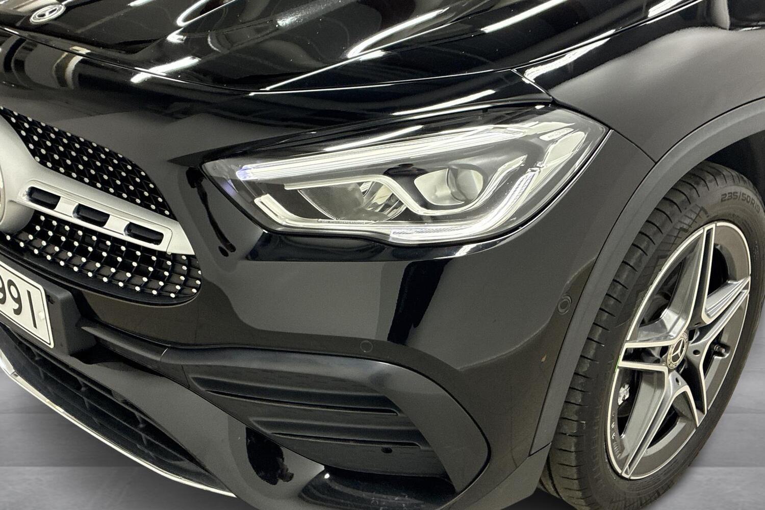 Mercedes-Benz GLA vaihtoauto