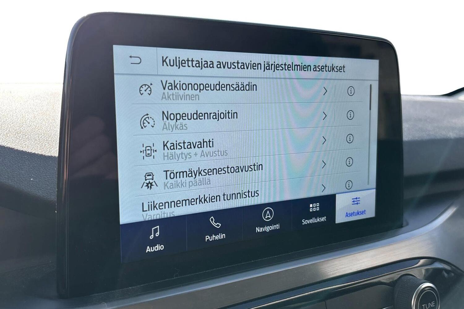 Ford Kuga vaihtoauto