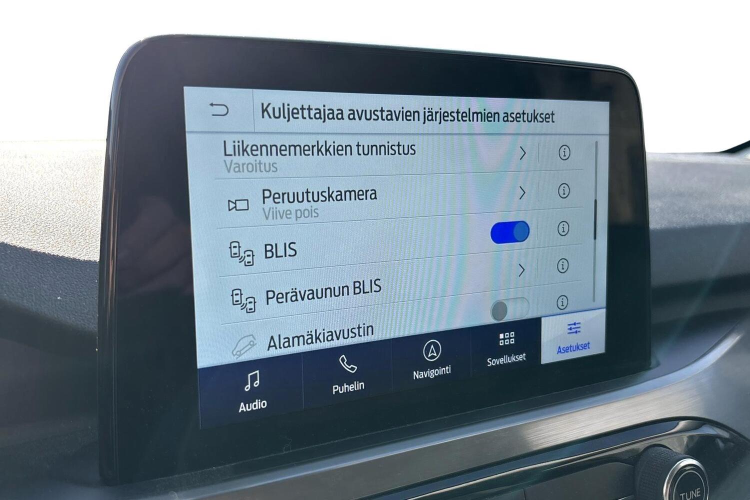 Ford Kuga vaihtoauto