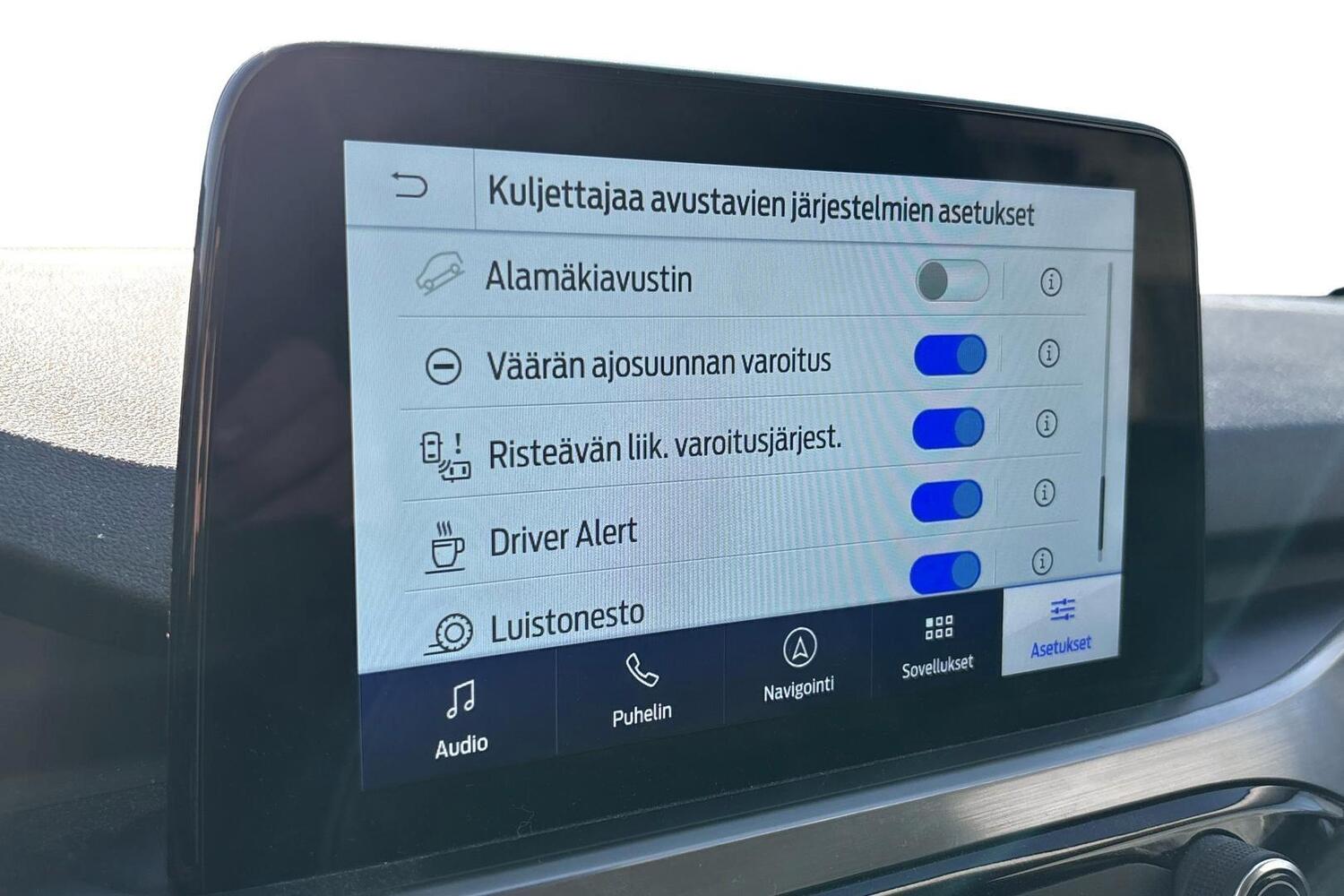 Ford Kuga vaihtoauto