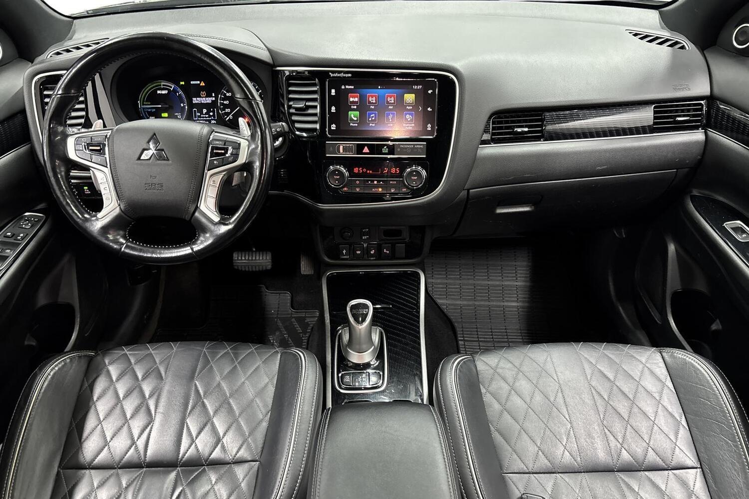 Mitsubishi Outlander PHEV vaihtoauto