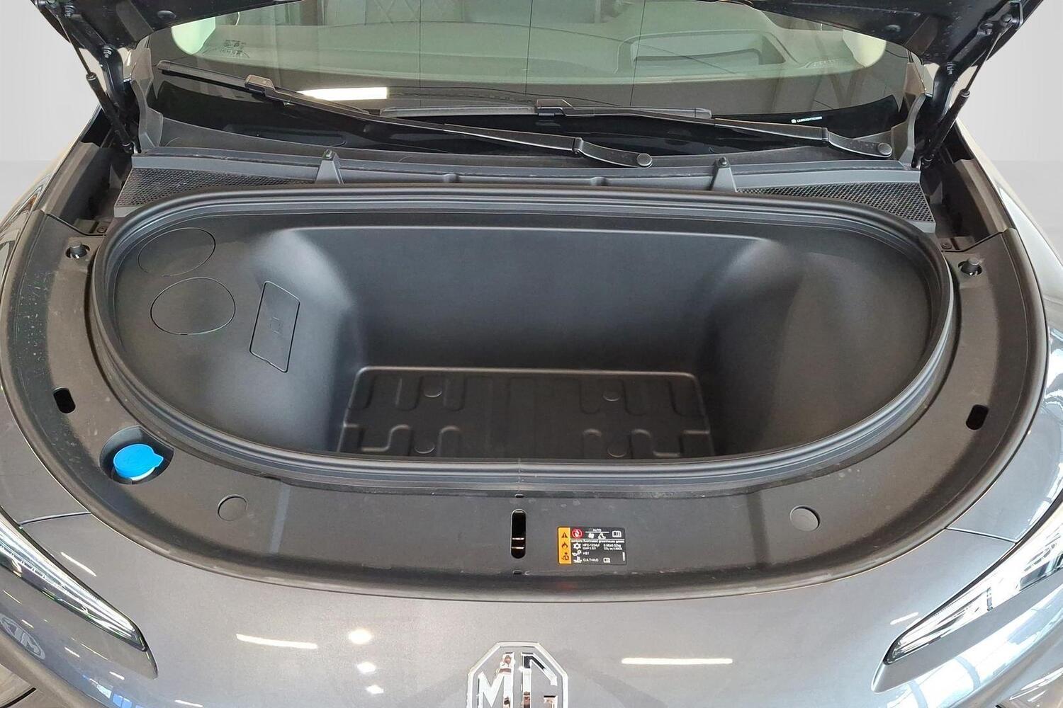 MG MGS6 EV vaihtoauto