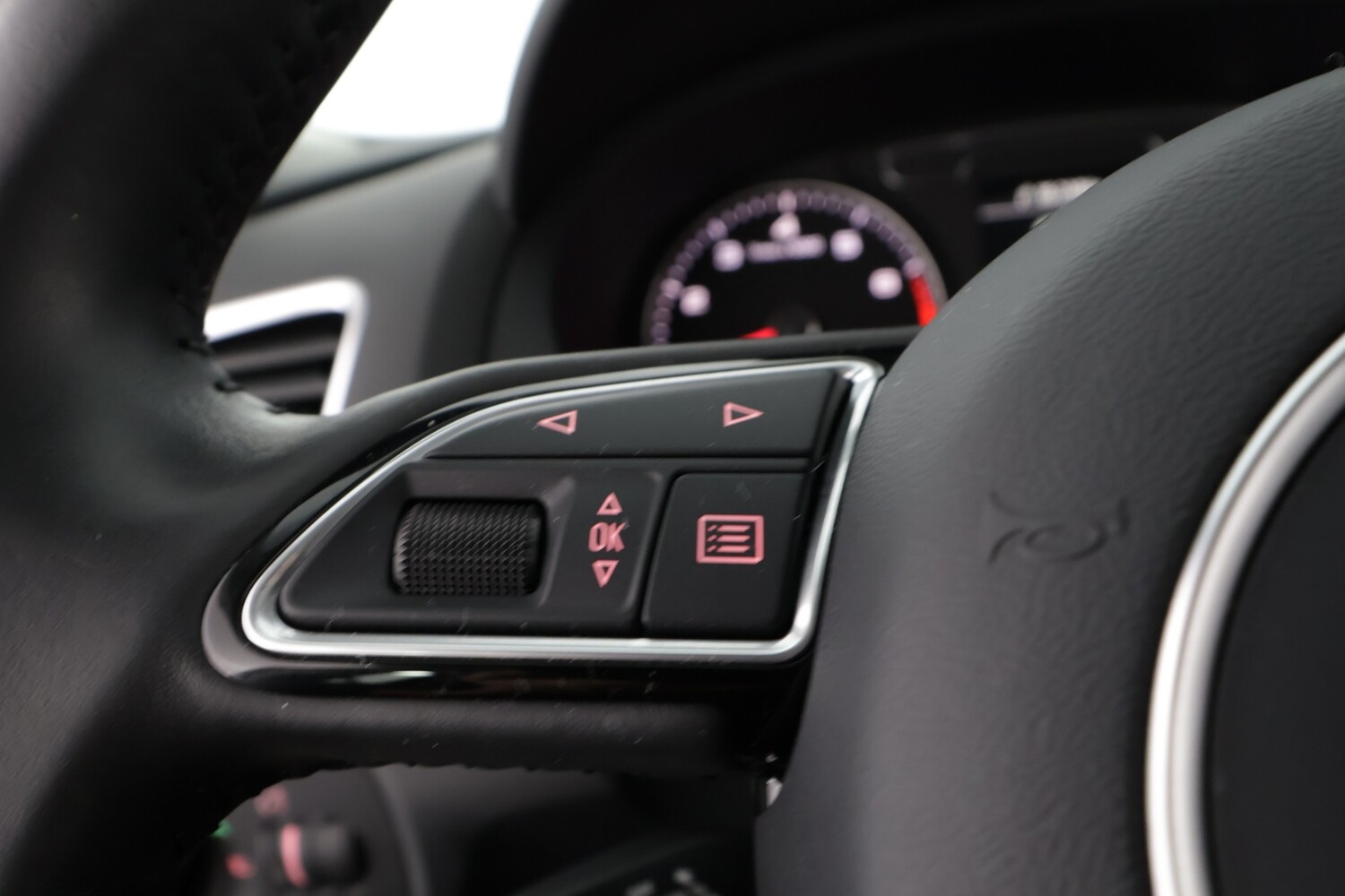 Audi Q3 vaihtoauto