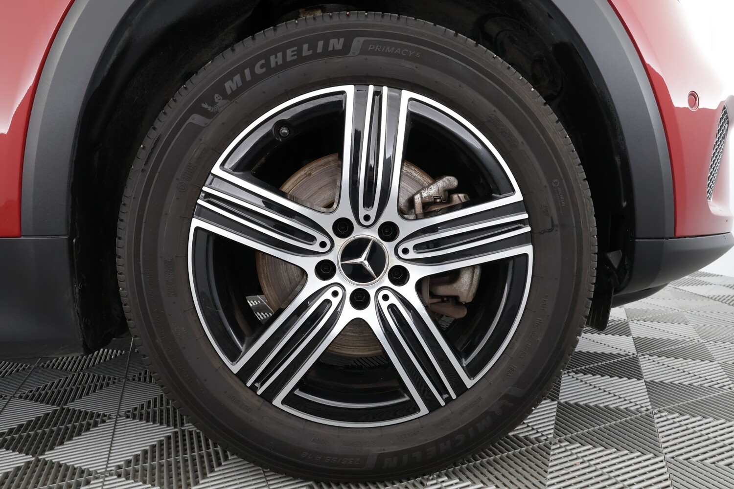 Mercedes-Benz GLB vaihtoauto