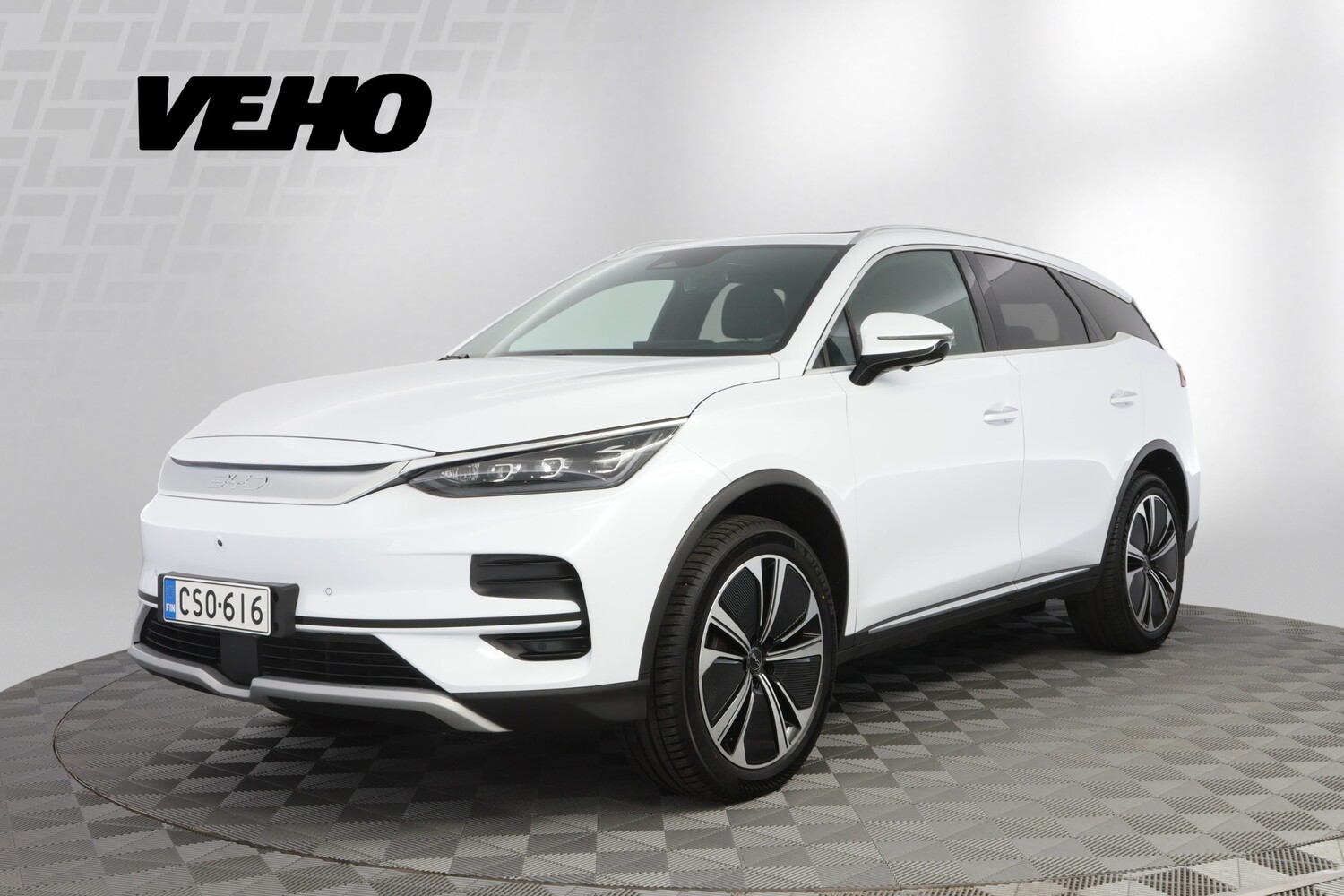 BYD Tang vaihtoauto
