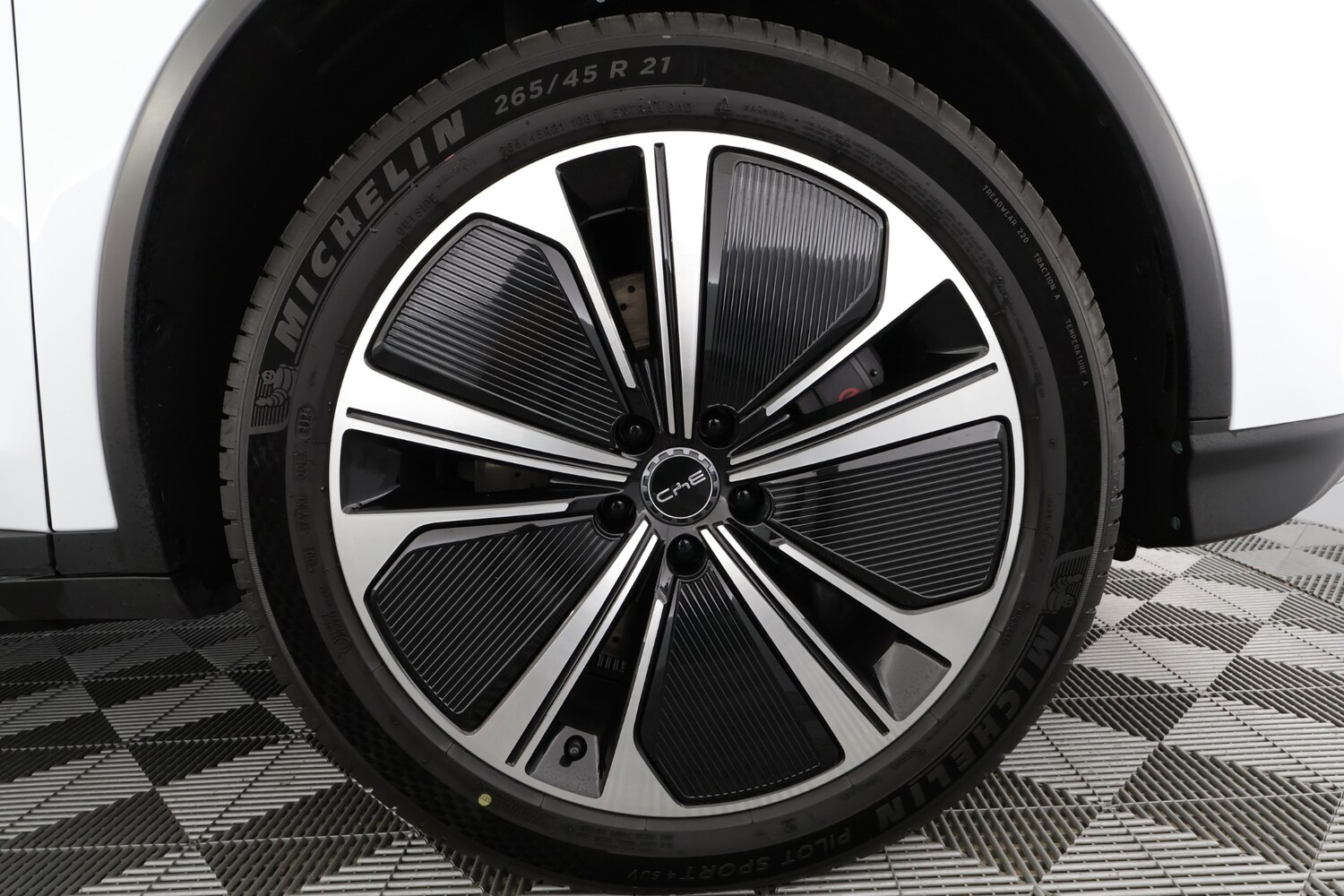 BYD Tang vaihtoauto