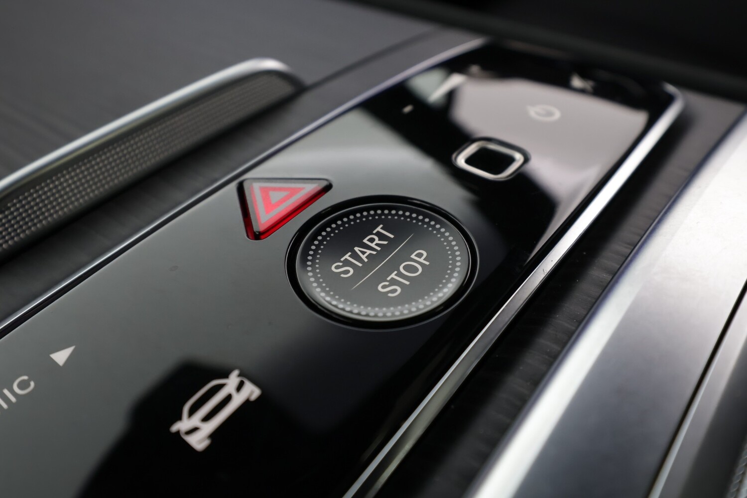 Mercedes-Benz EQS vaihtoauto
