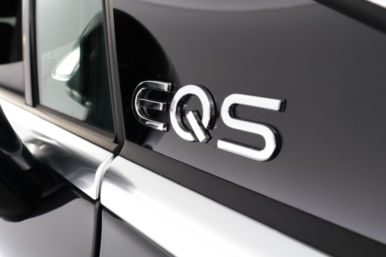 Mercedes-Benz EQS vaihtoauto