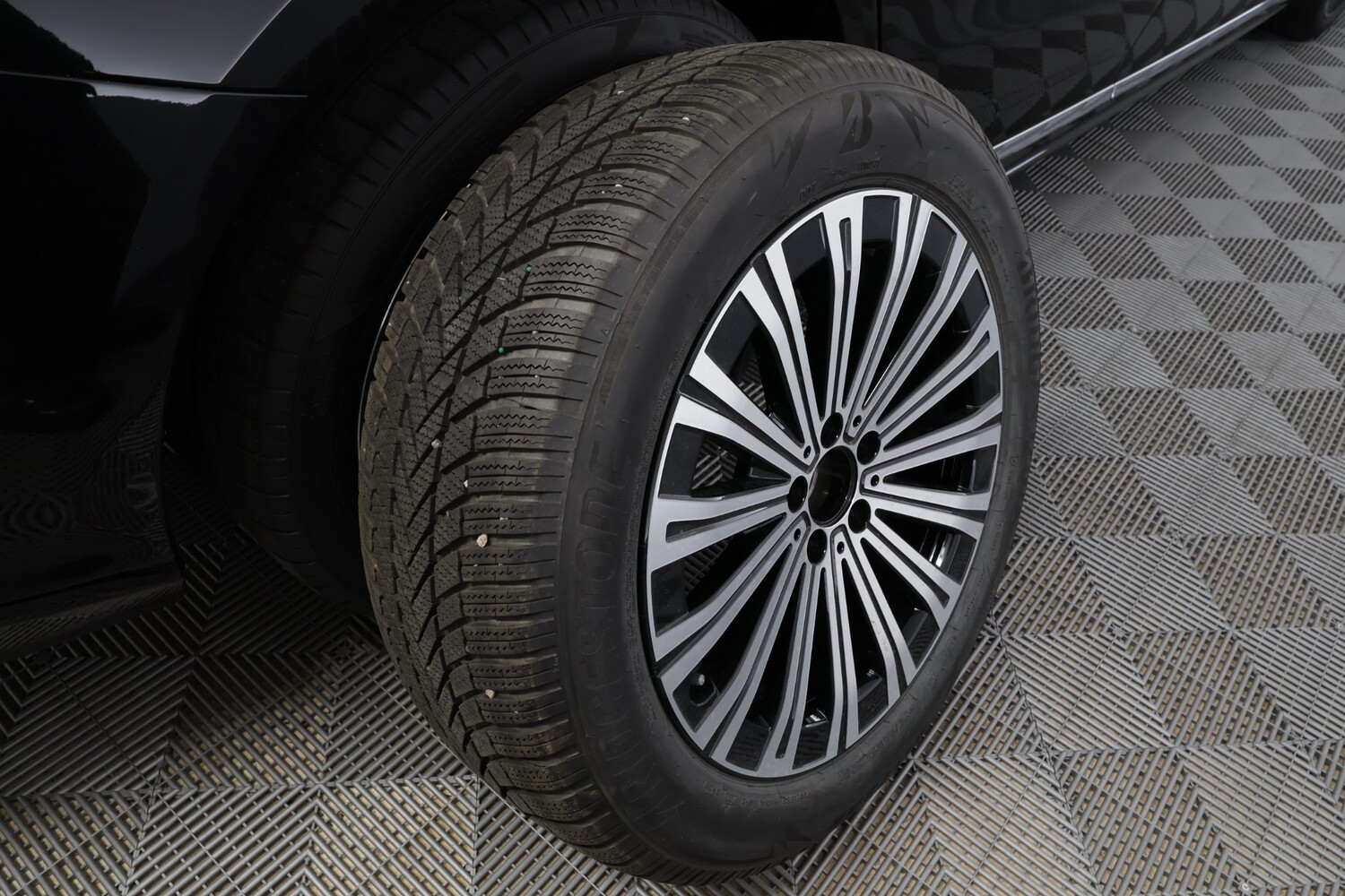 Mercedes-Benz EQS vaihtoauto