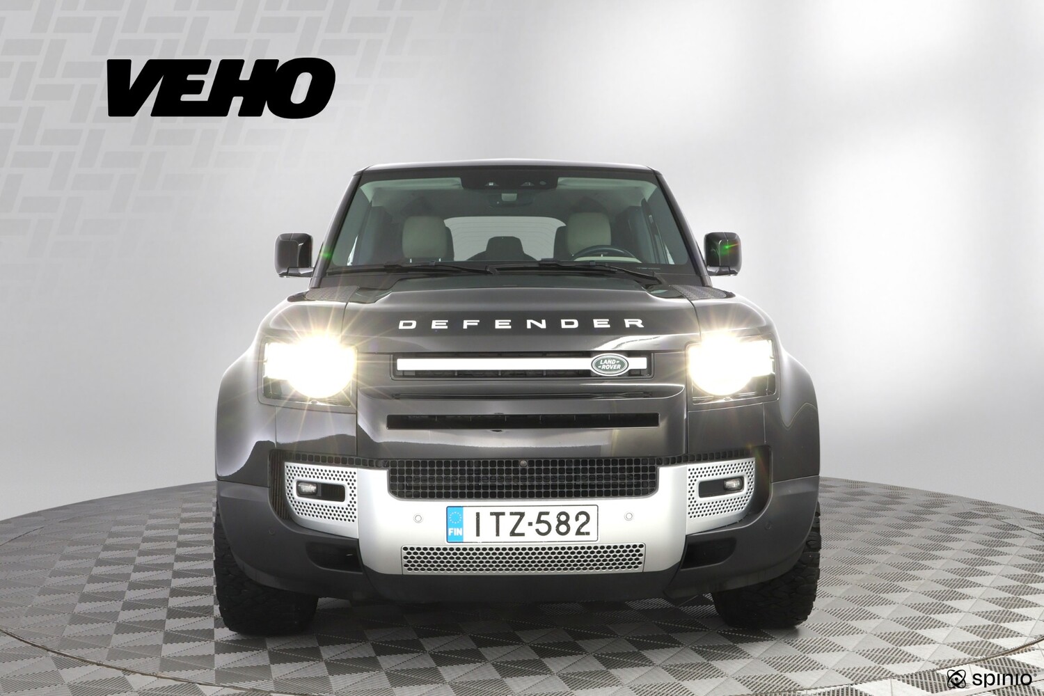 Land Rover Defender vaihtoauto