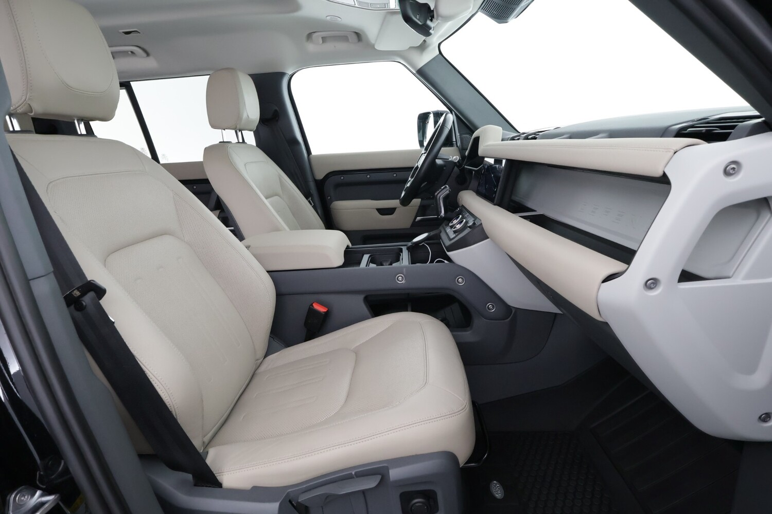 Land Rover Defender vaihtoauto