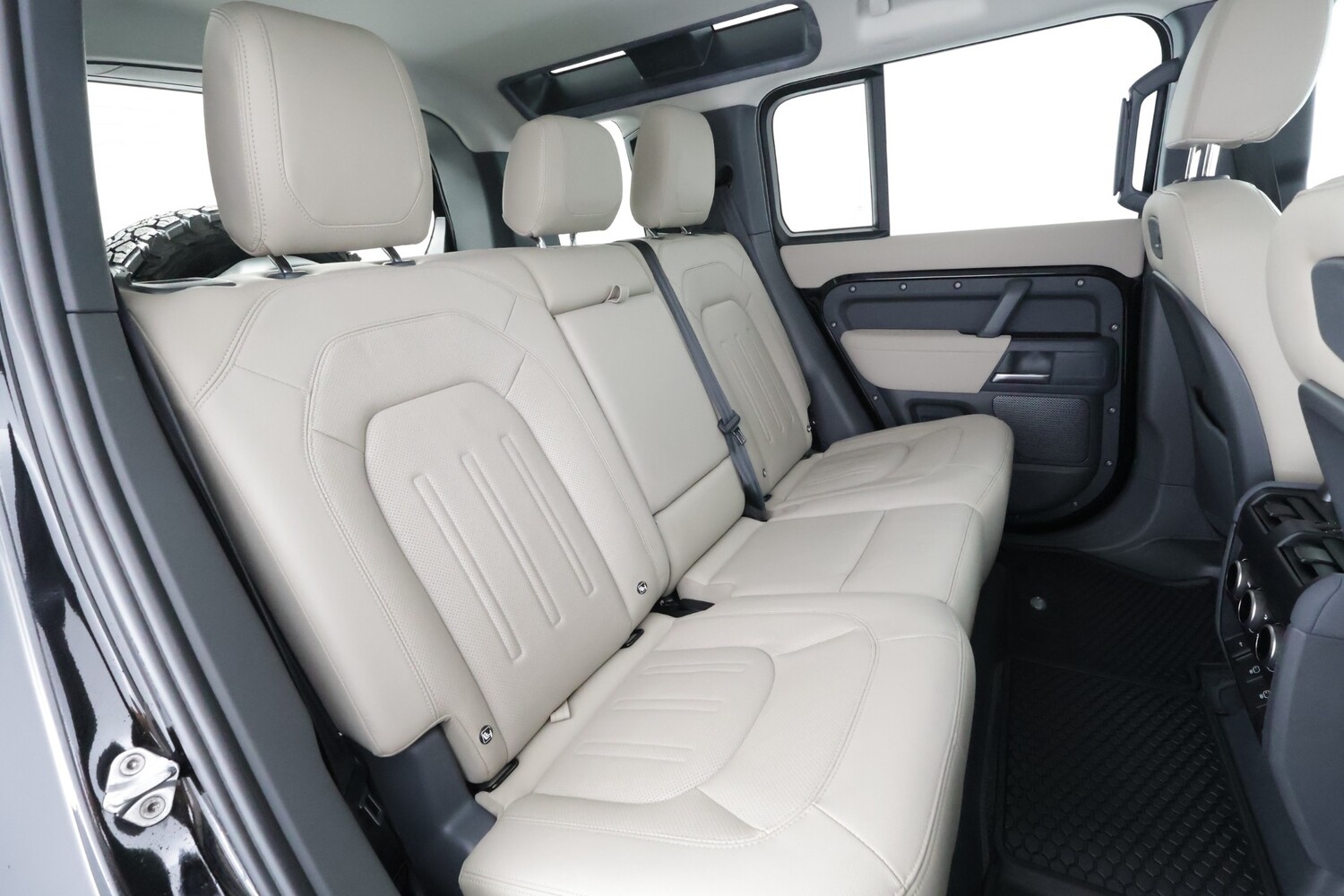 Land Rover Defender vaihtoauto